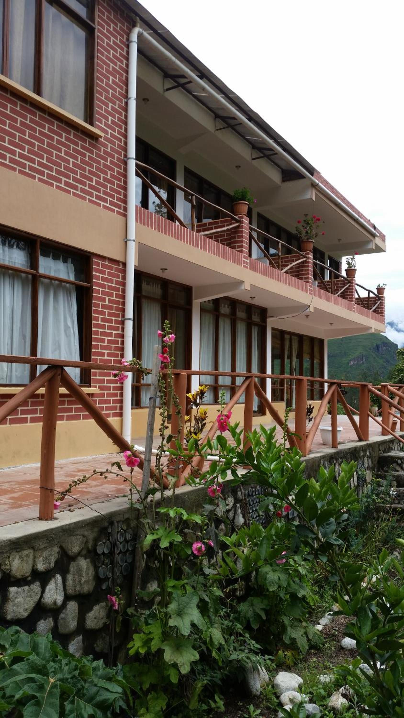 El Encanto Sorata