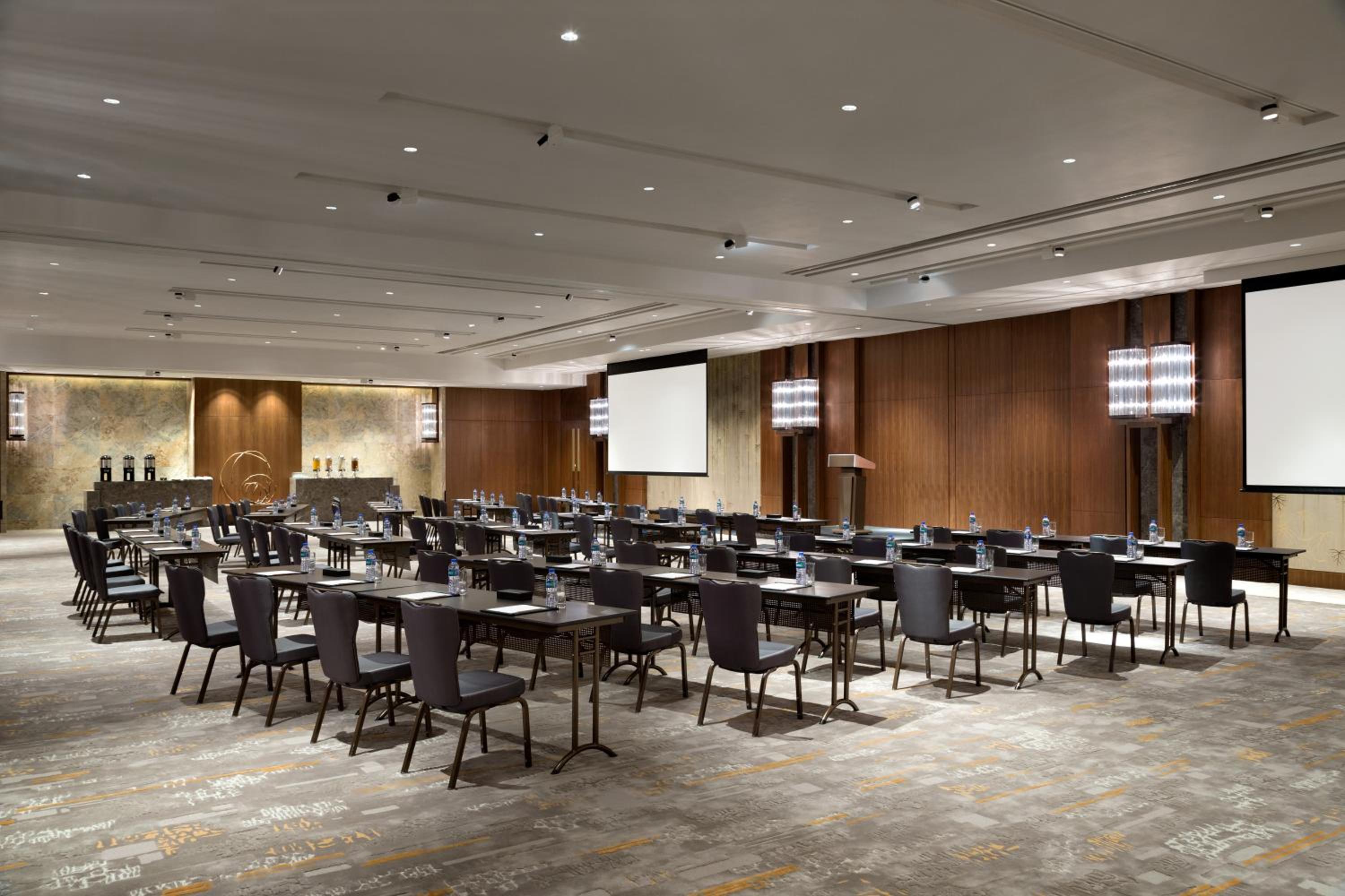 Kerry Hotel Hong Kong by Shangri-la