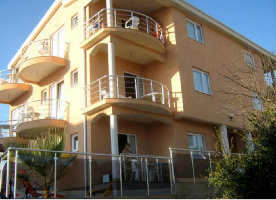Apartmans Hari
