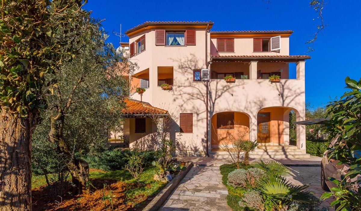 Apartments Valbandon view 3