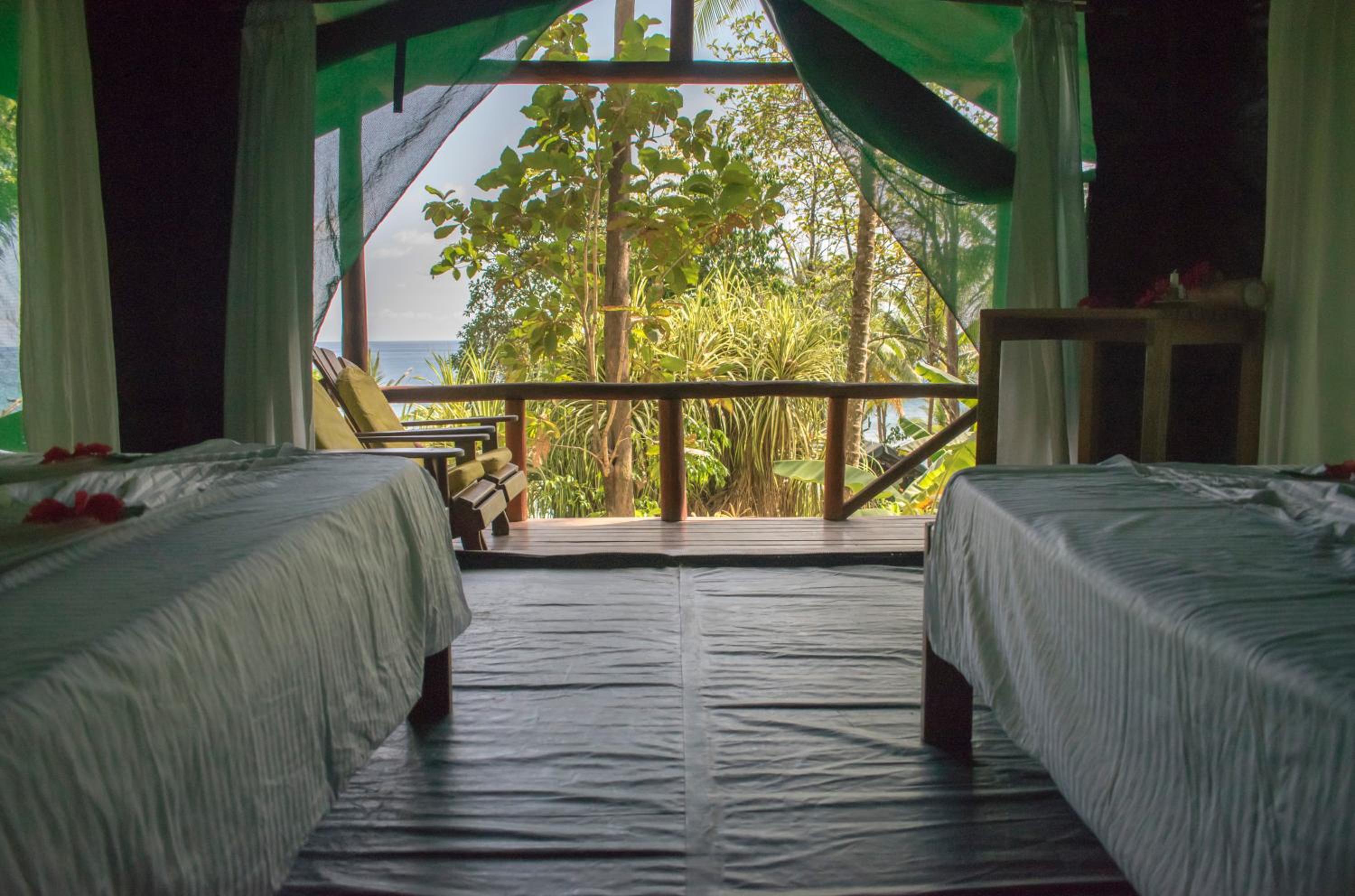 La Leona Eco Lodge