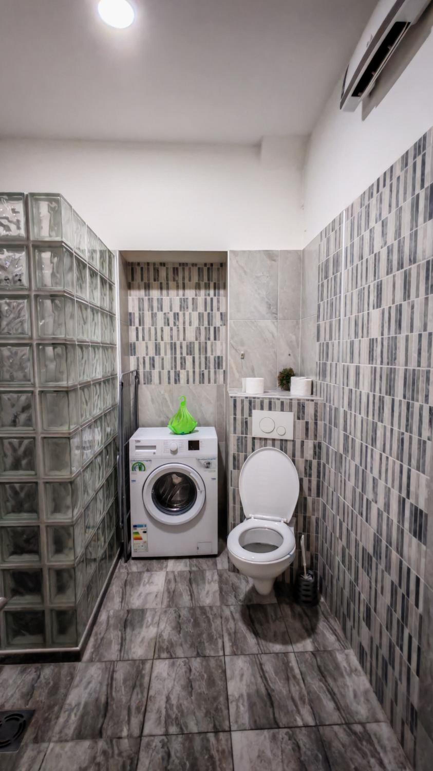 ZELENI VENAC Studio & Apartment