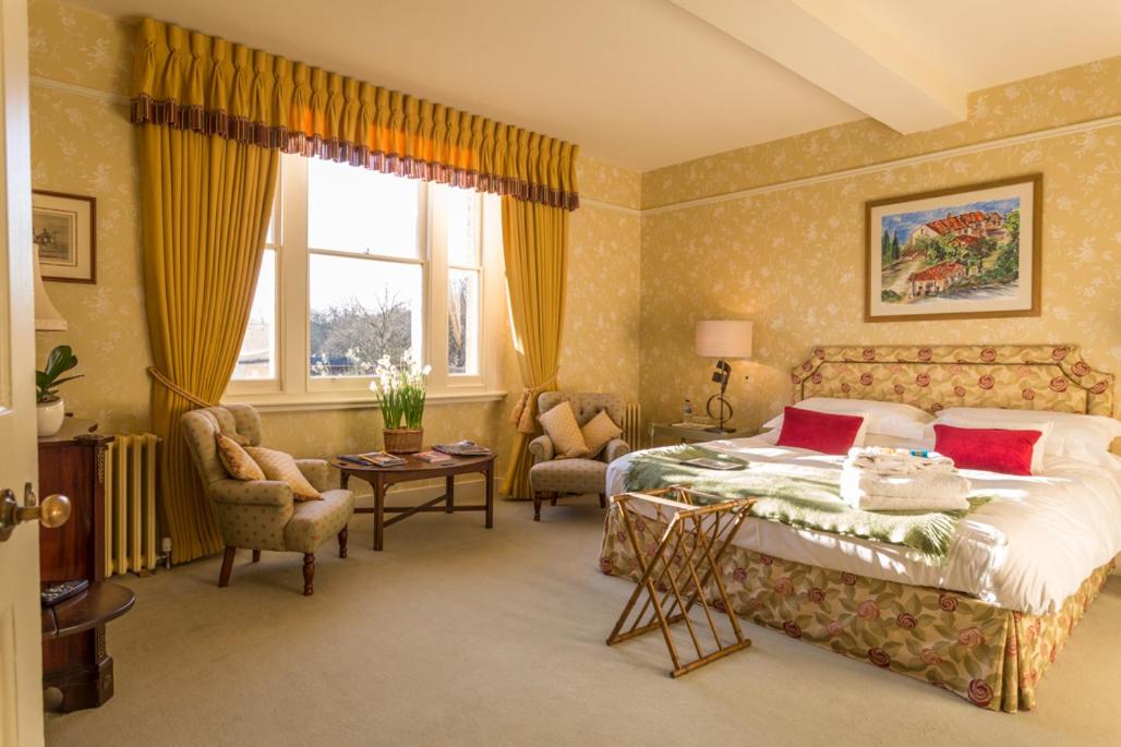 Aylworth Manor
