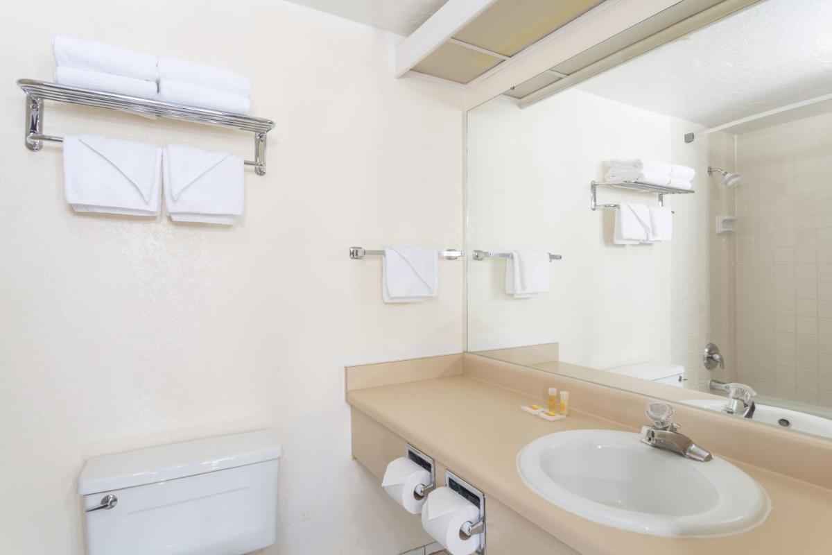 Evanston Vacations - Days Inn by Wyndham Evanston WY - Property Image 6
