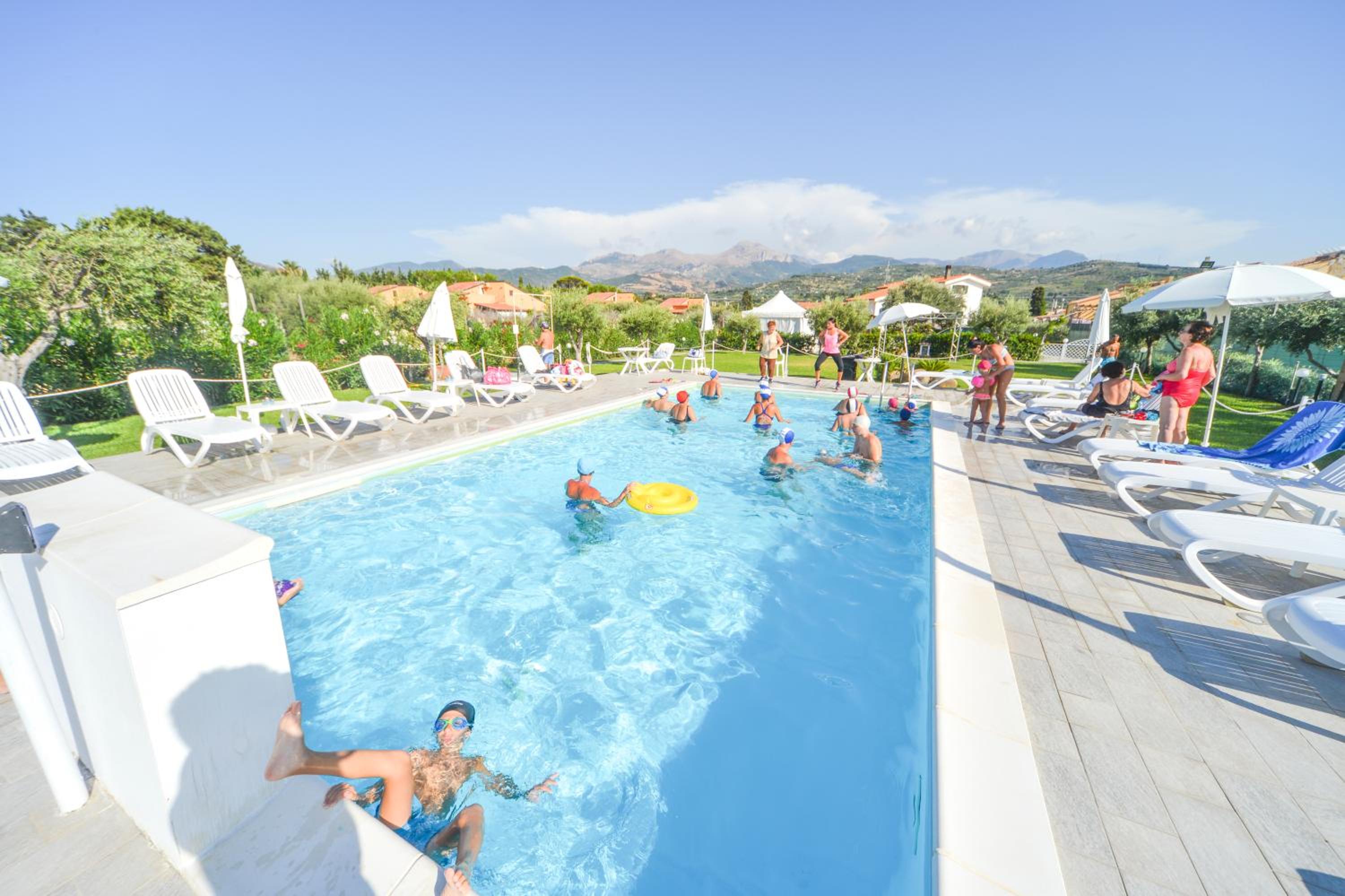Case Vacanze Mare Nostrum - Villas in front of the Beach with Pool view 5