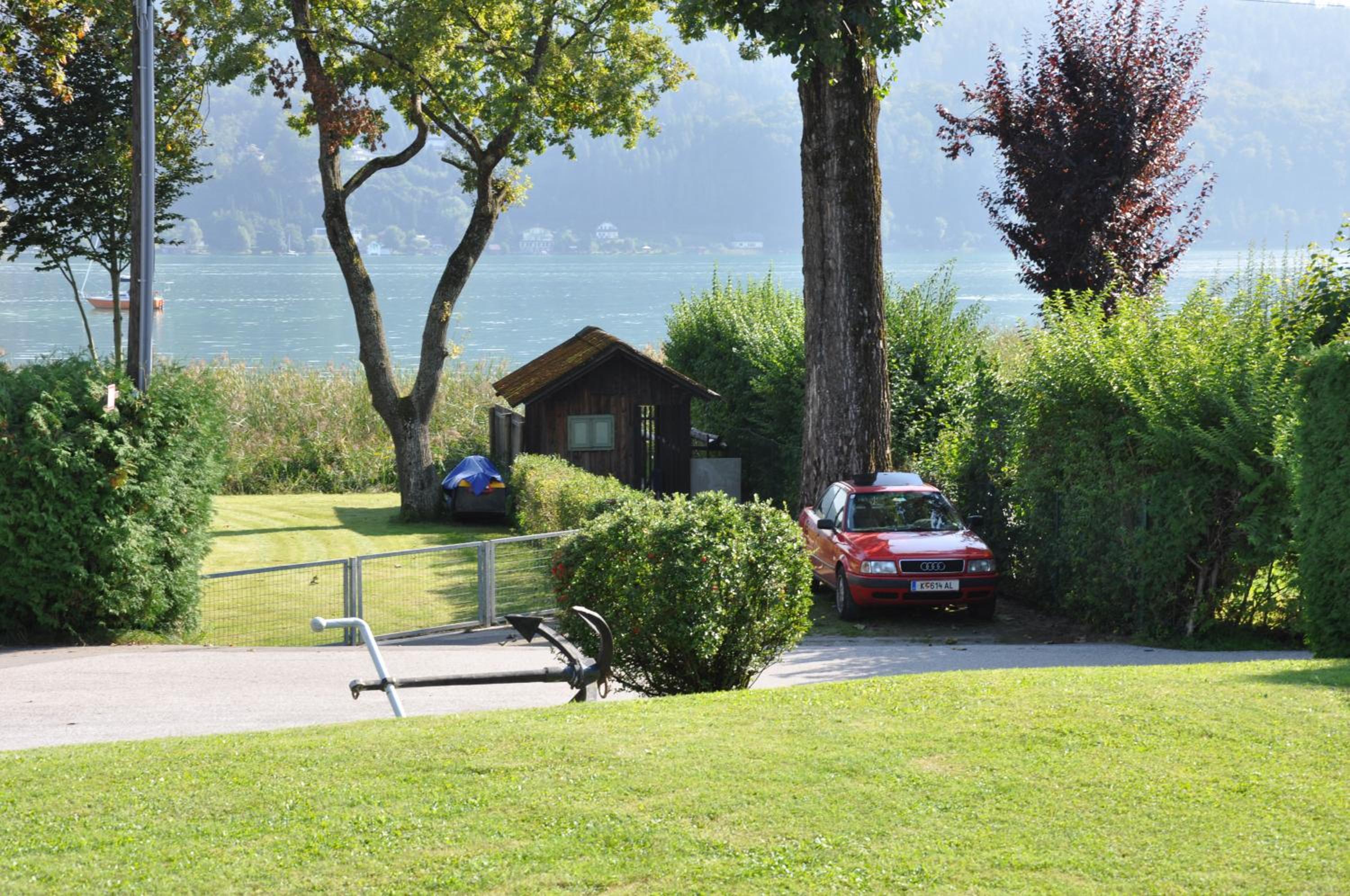 Seebungalows Wedenig direkt am See