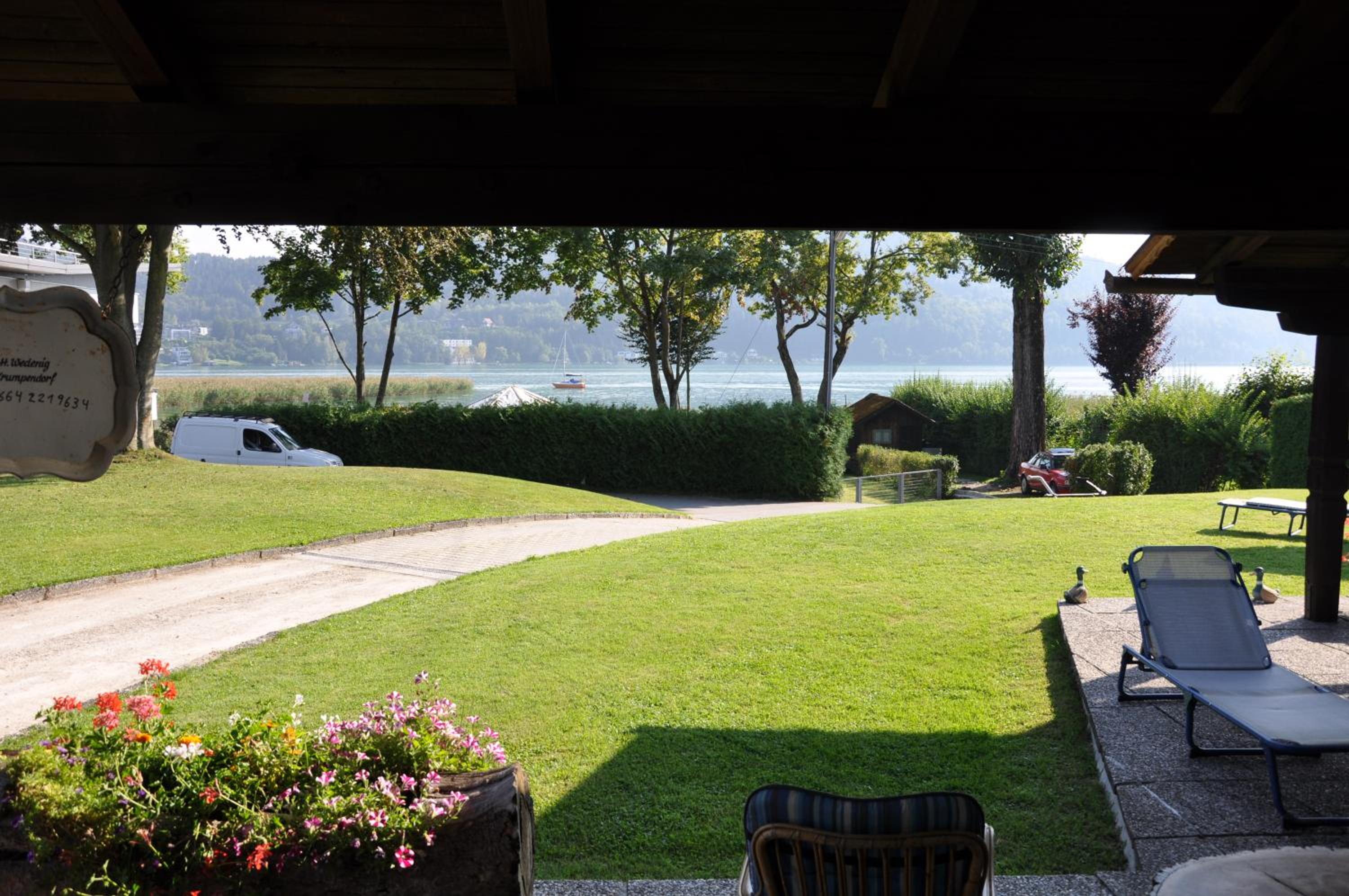 Seebungalows Wedenig direkt am See