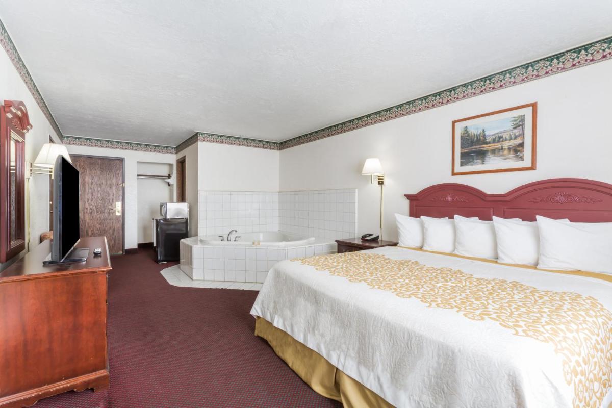 Evanston Vacations - Days Inn by Wyndham Evanston WY - Property Image 7