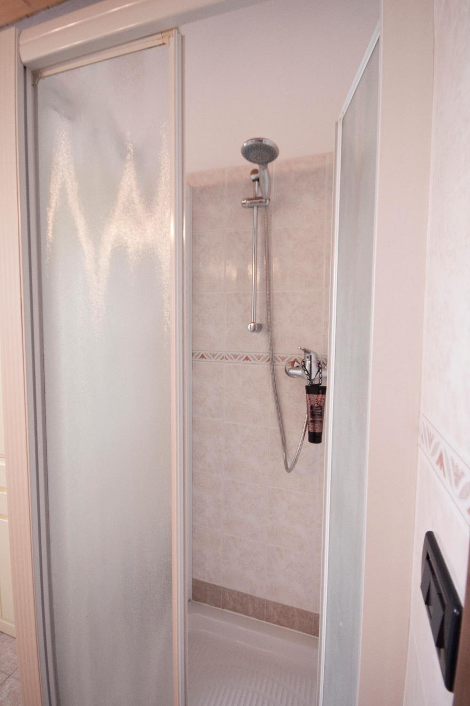 Photo 37