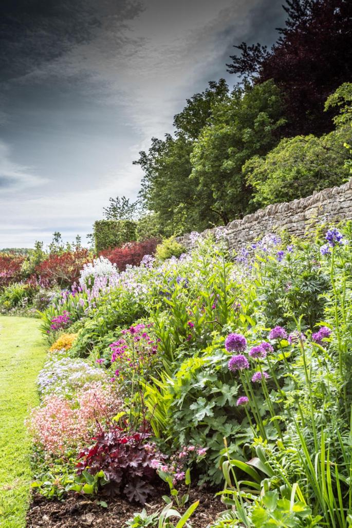 Aylworth Manor