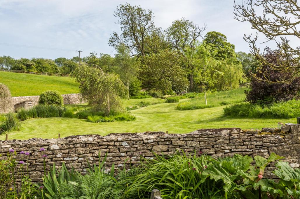 Aylworth Manor