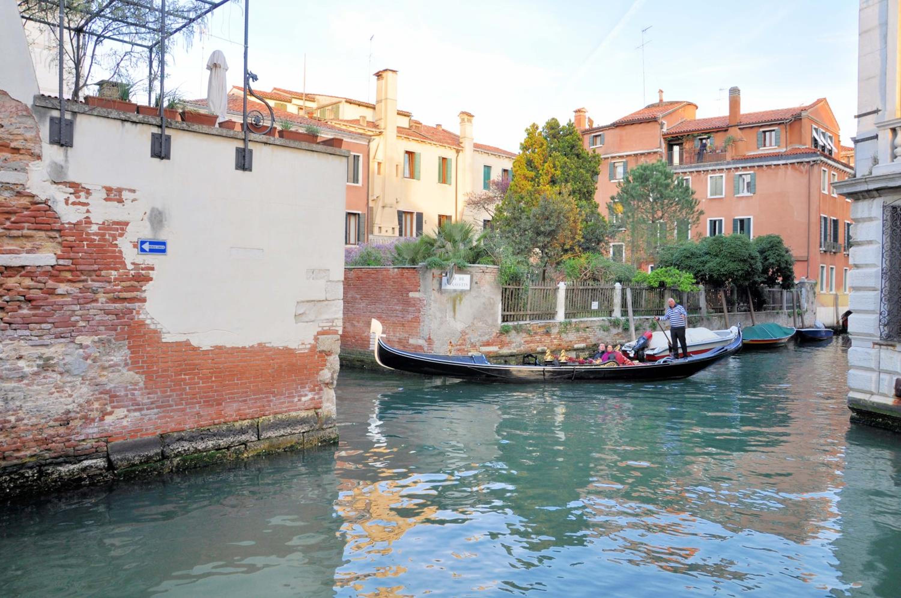 Casa Dei Pittori Venice Apartments