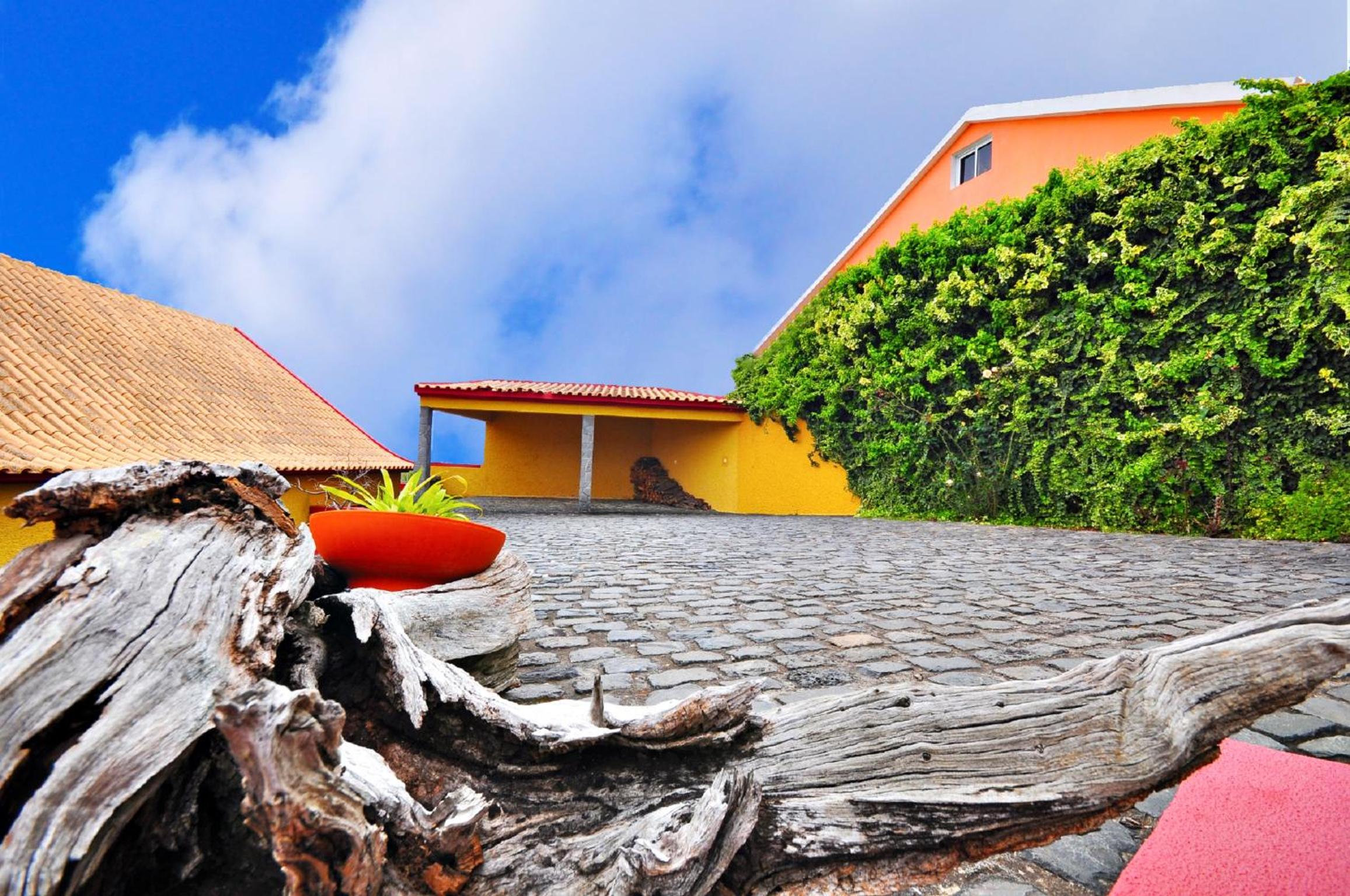 Casa da Rocha view 4