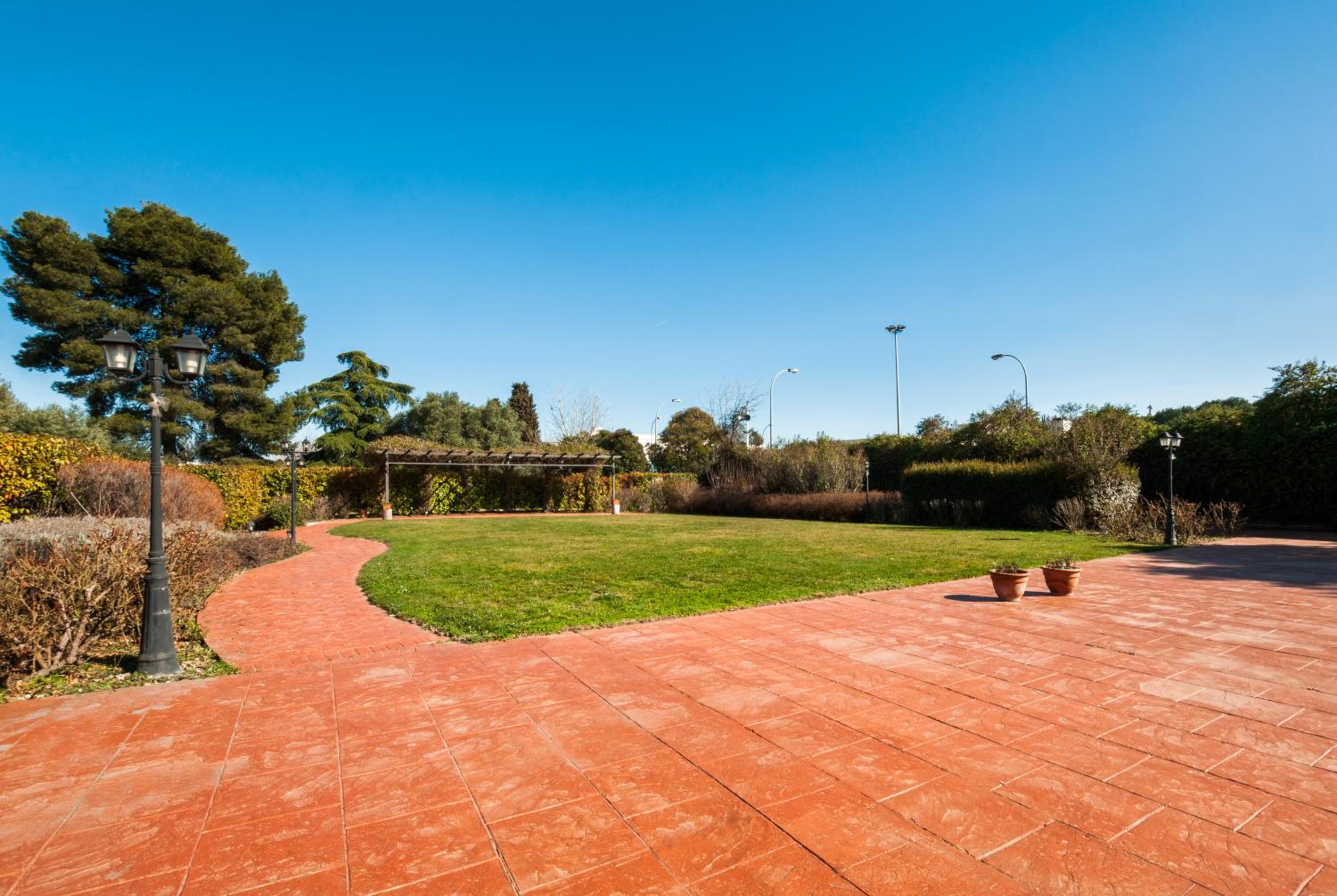 Getafe Vacations - Hotel Los Olivos - Property Image 5