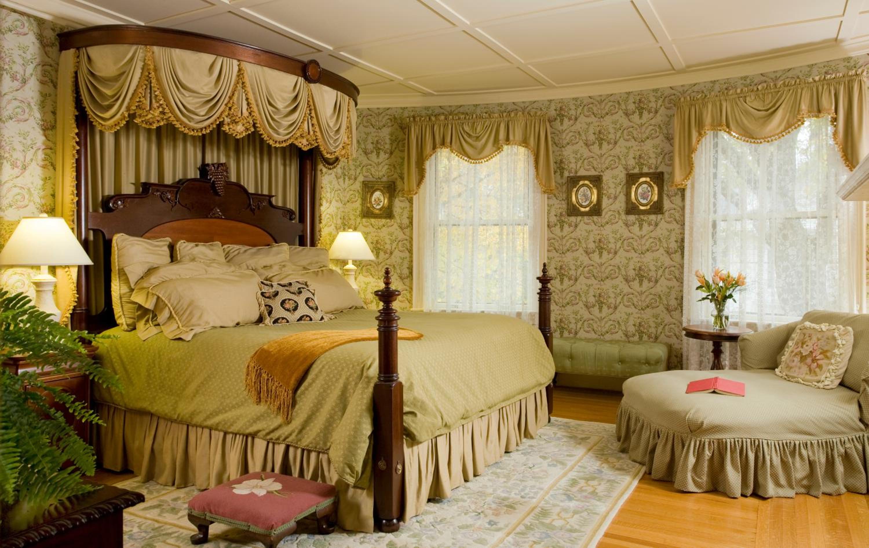 Berry Manor Inn