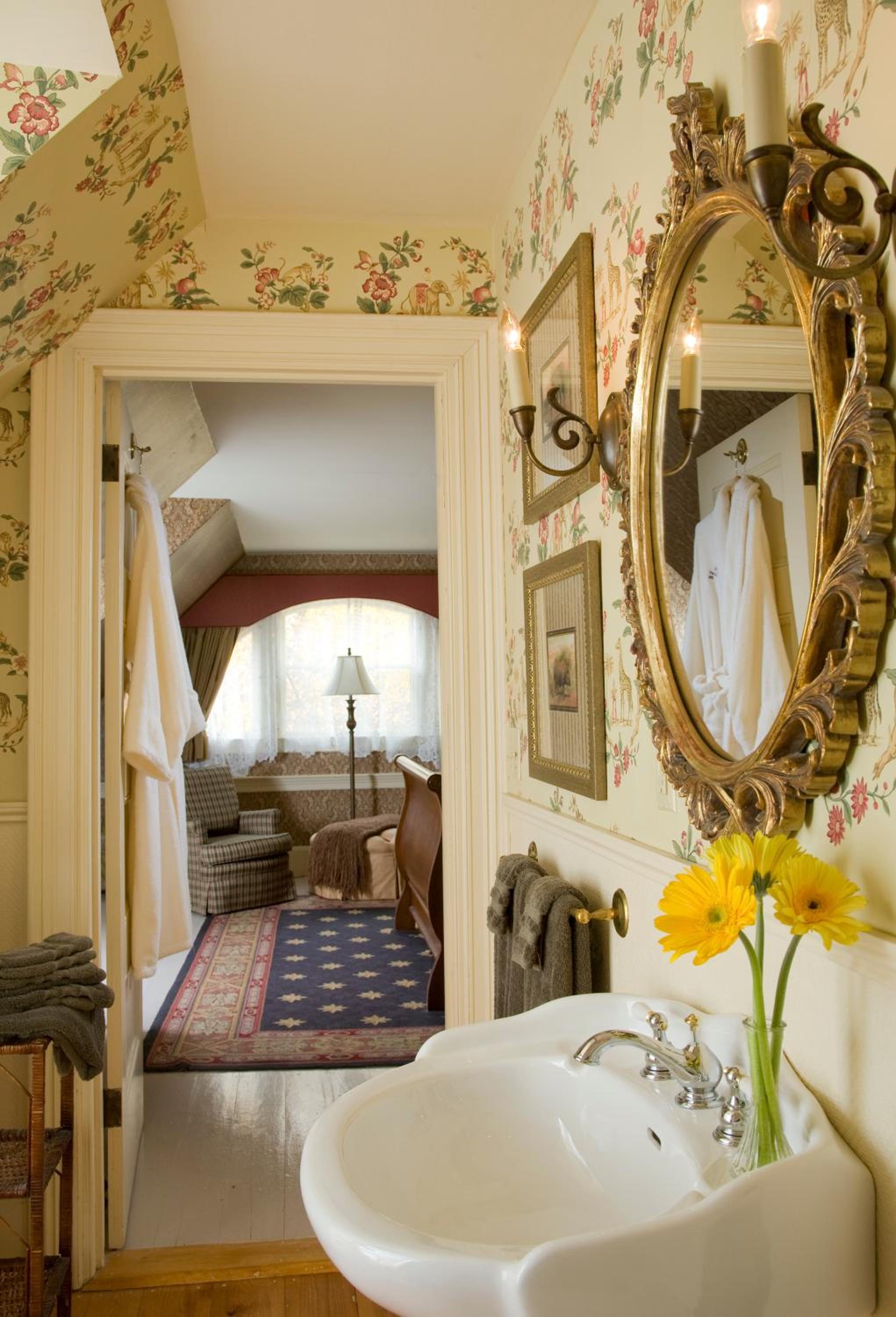Berry Manor Inn