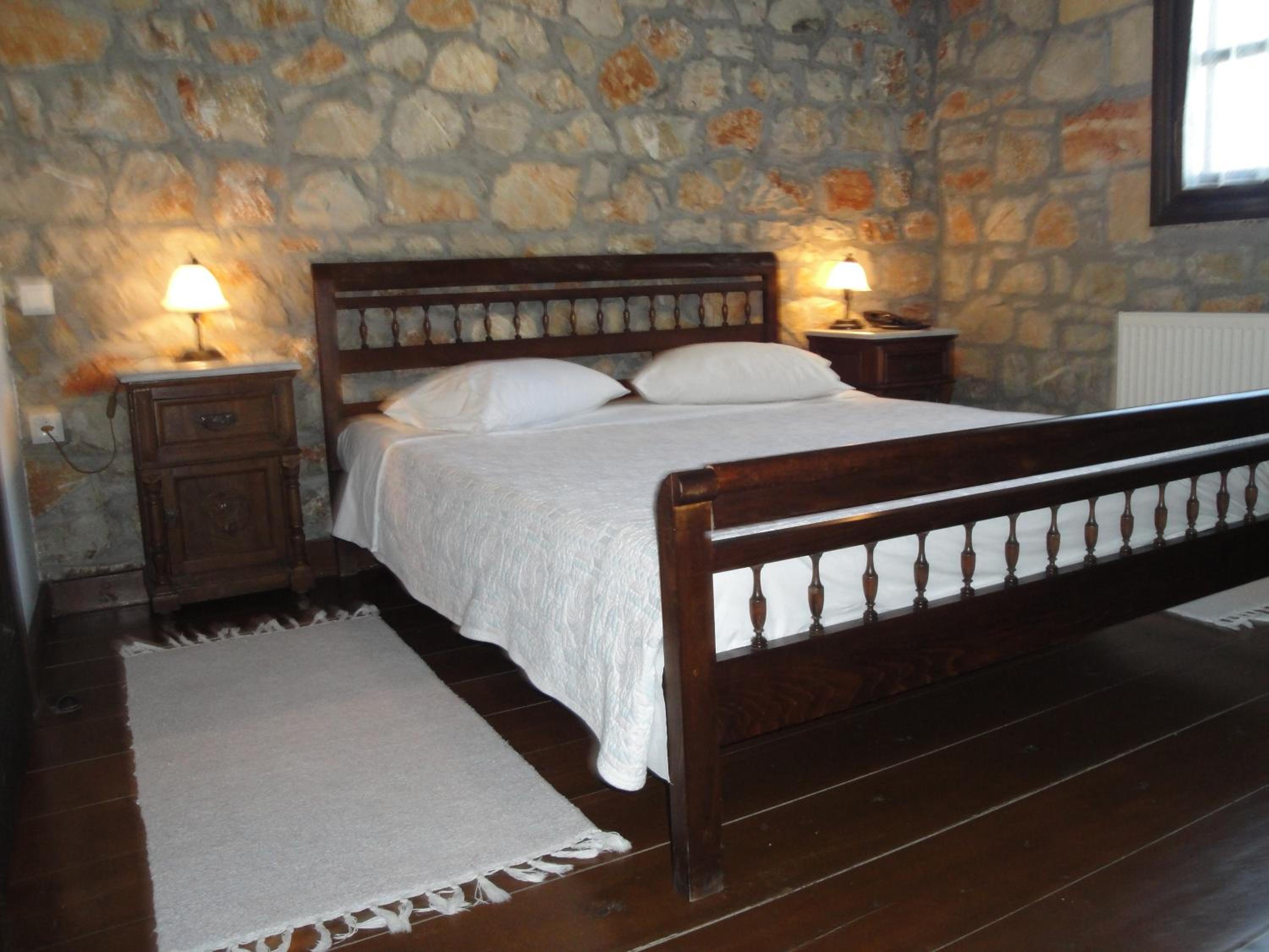 Klymeni Traditional Homes