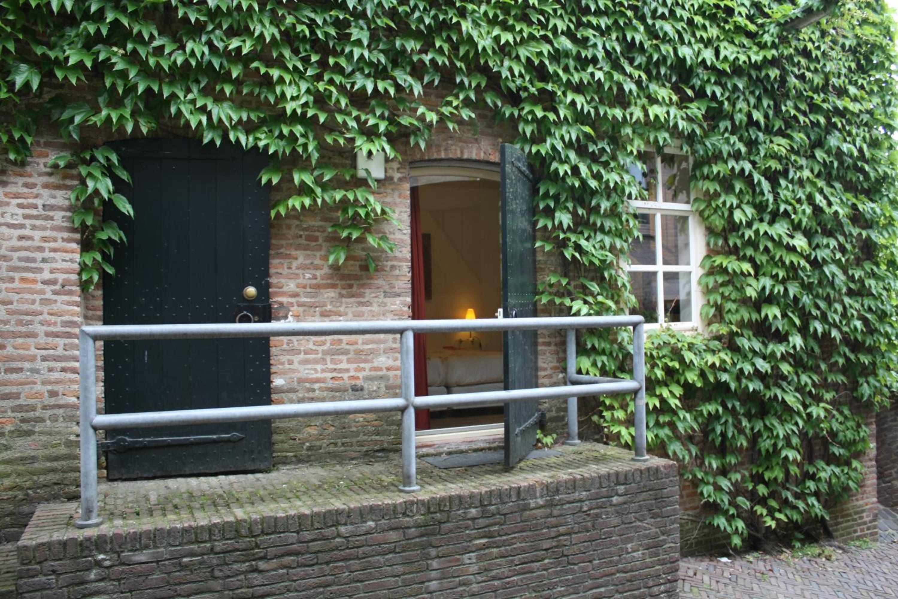 Photo 35