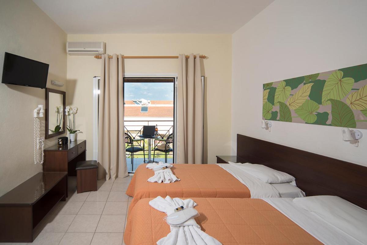 Metaxa Apartments