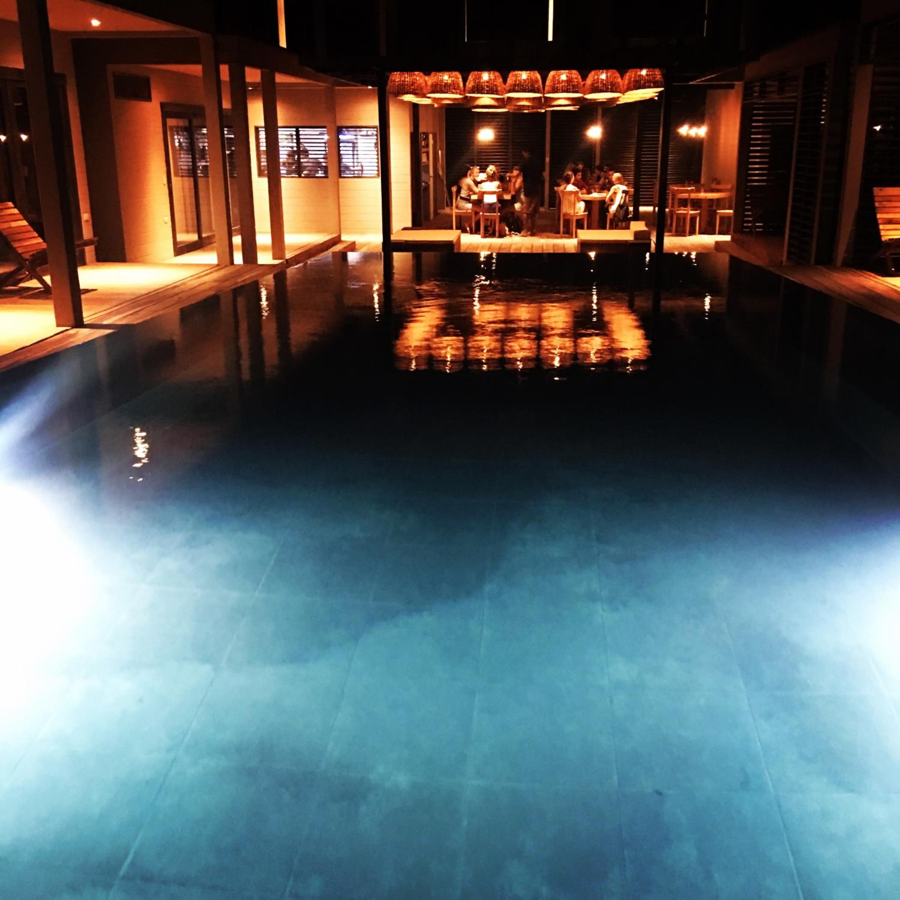 99 Surf Lodge