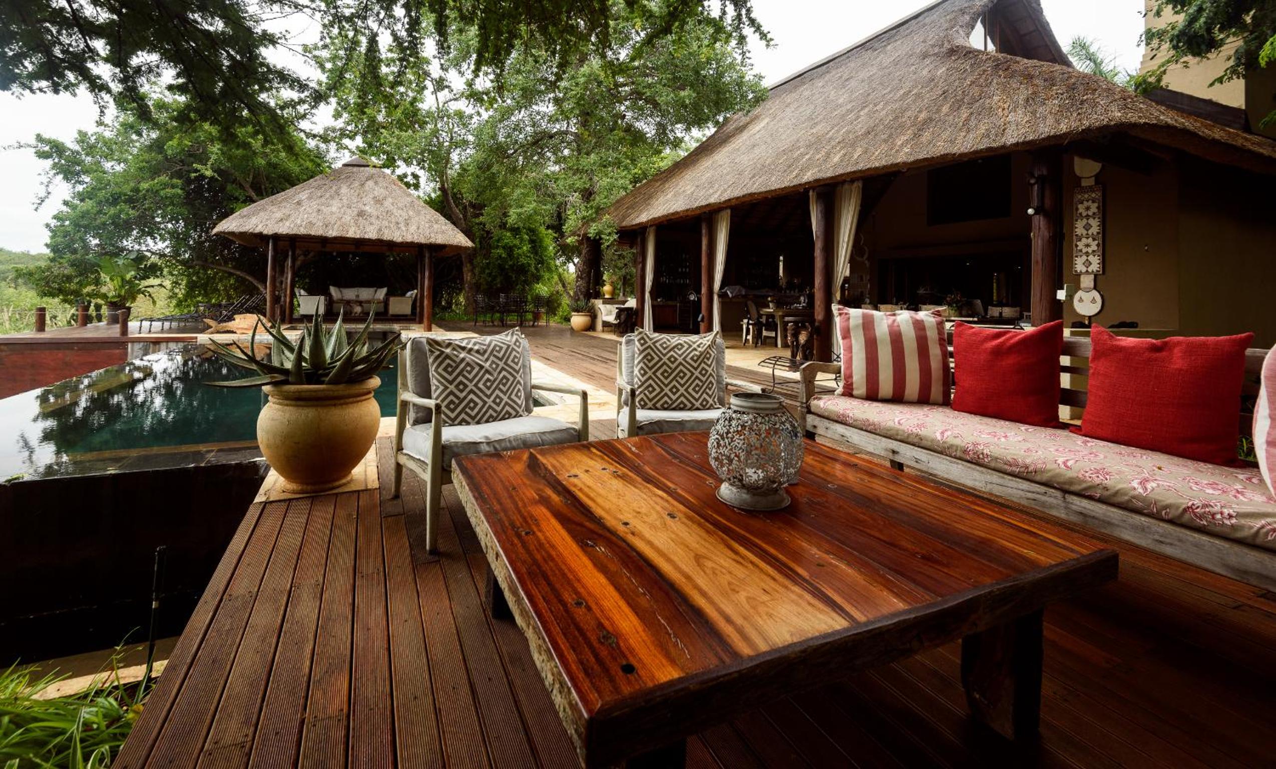 Khaya Ndlovu Safari Manor