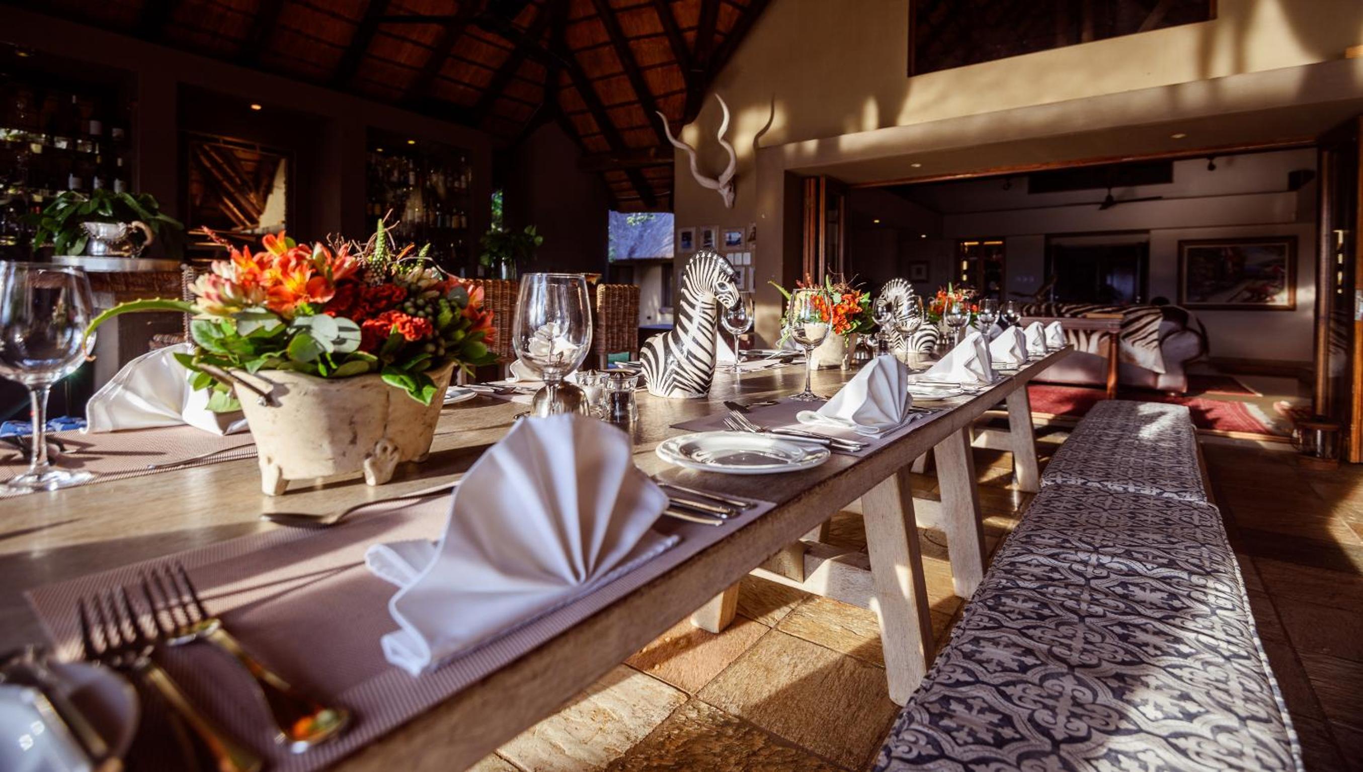 Khaya Ndlovu Safari Manor