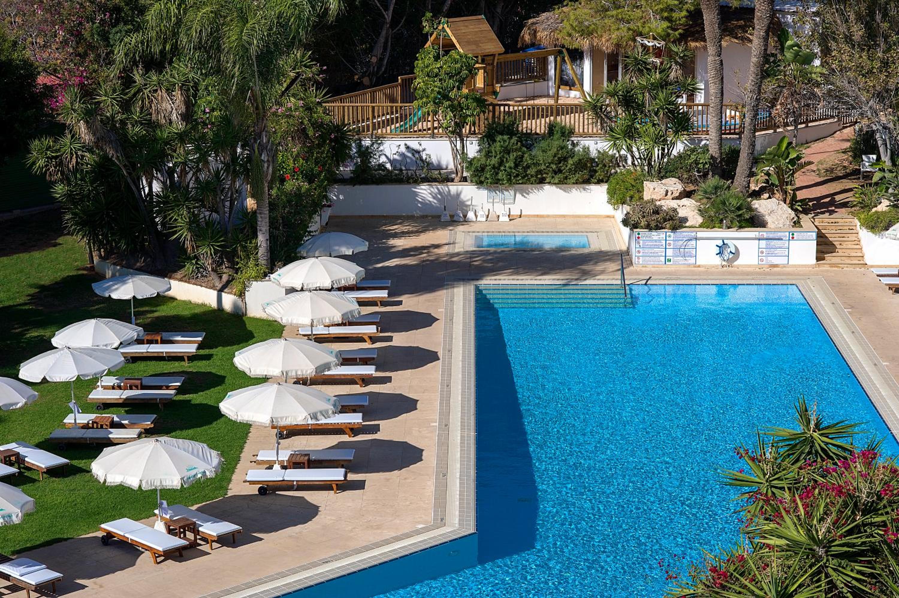 Grecian Sands Hotel — photo 91