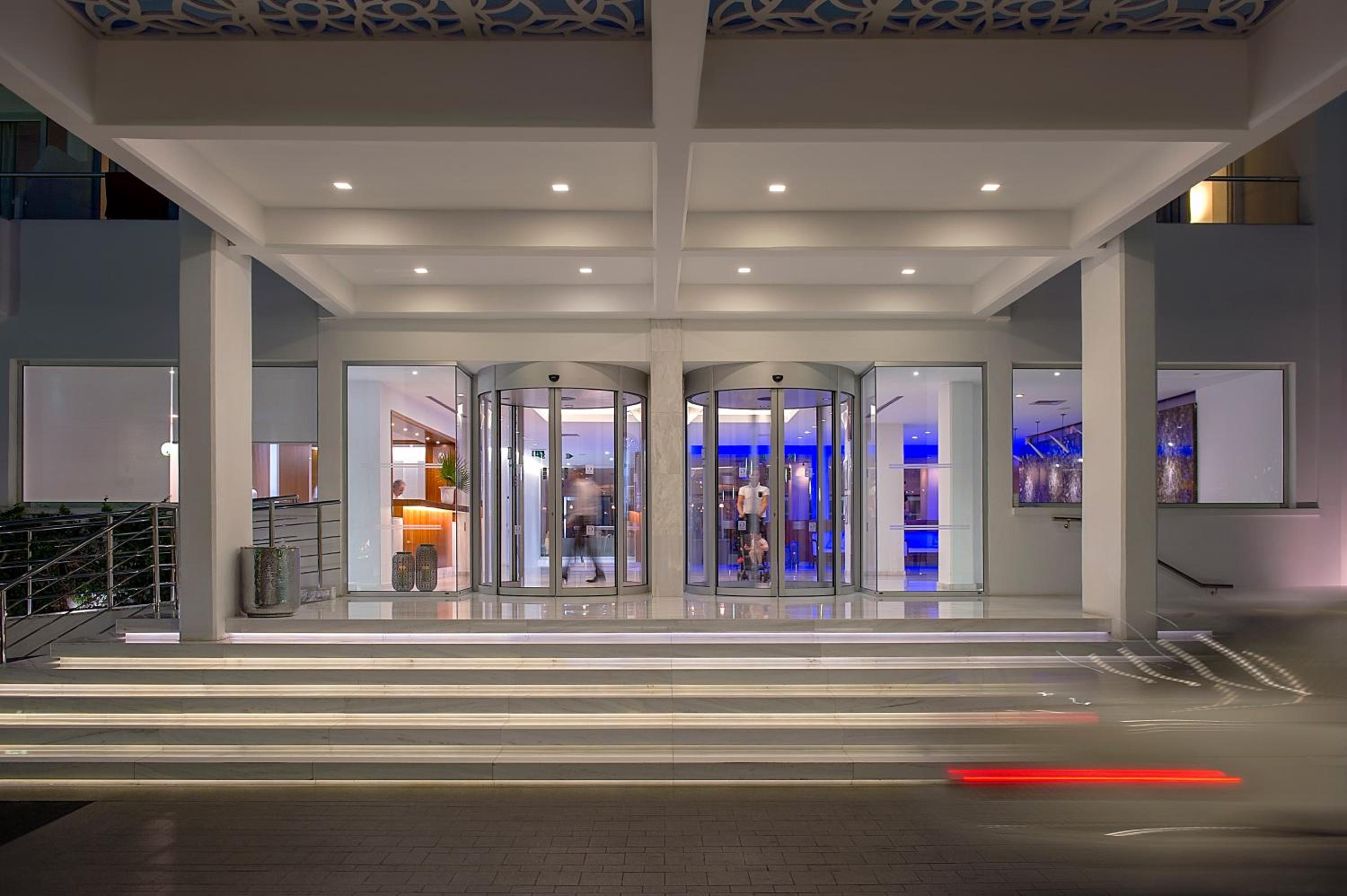 Grecian Sands Hotel — photo 49