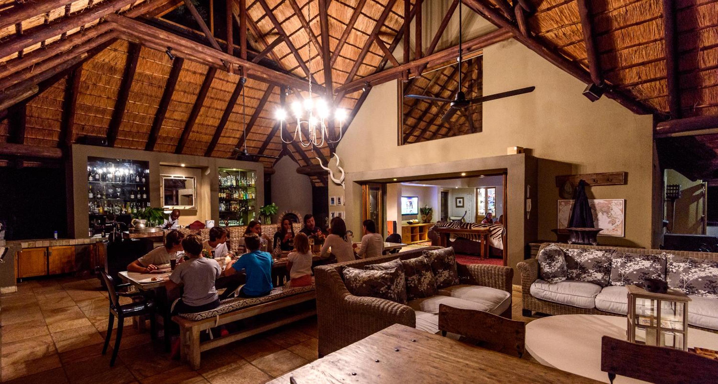 Khaya Ndlovu Safari Manor