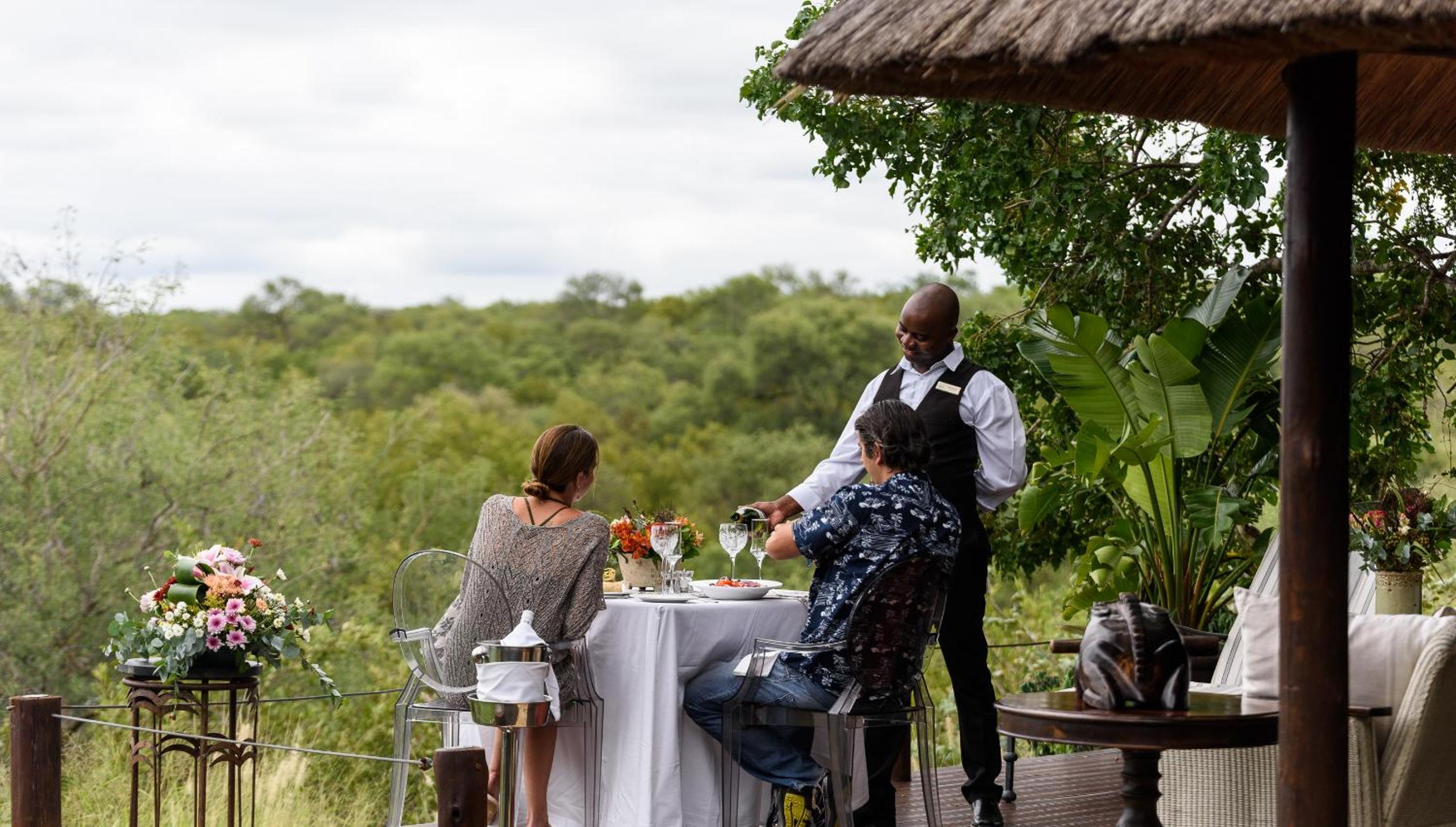Khaya Ndlovu Safari Manor
