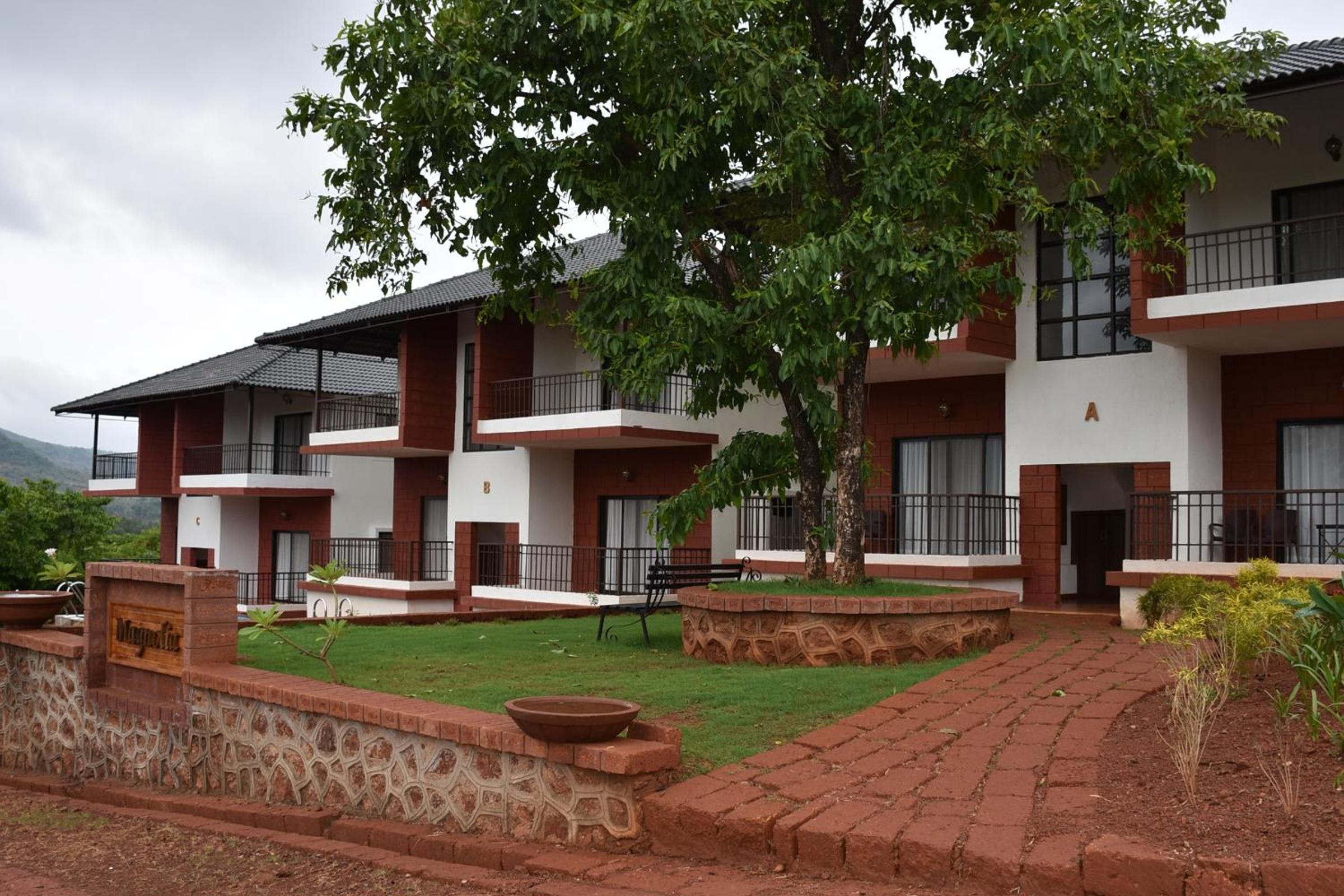 Forest Escapes Koyna