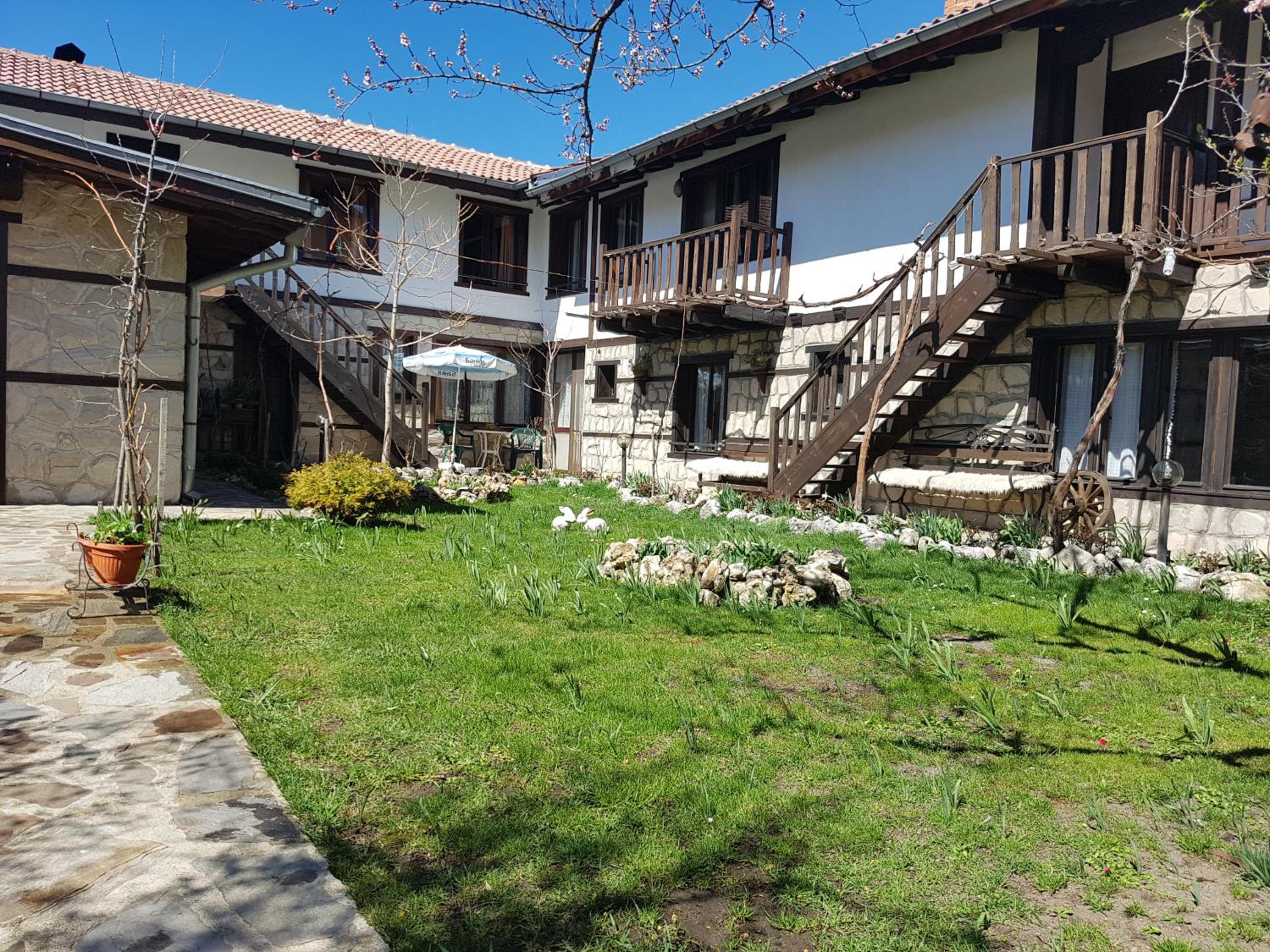 Bansko Vacations - Trenchova Guest House - Property Image 3