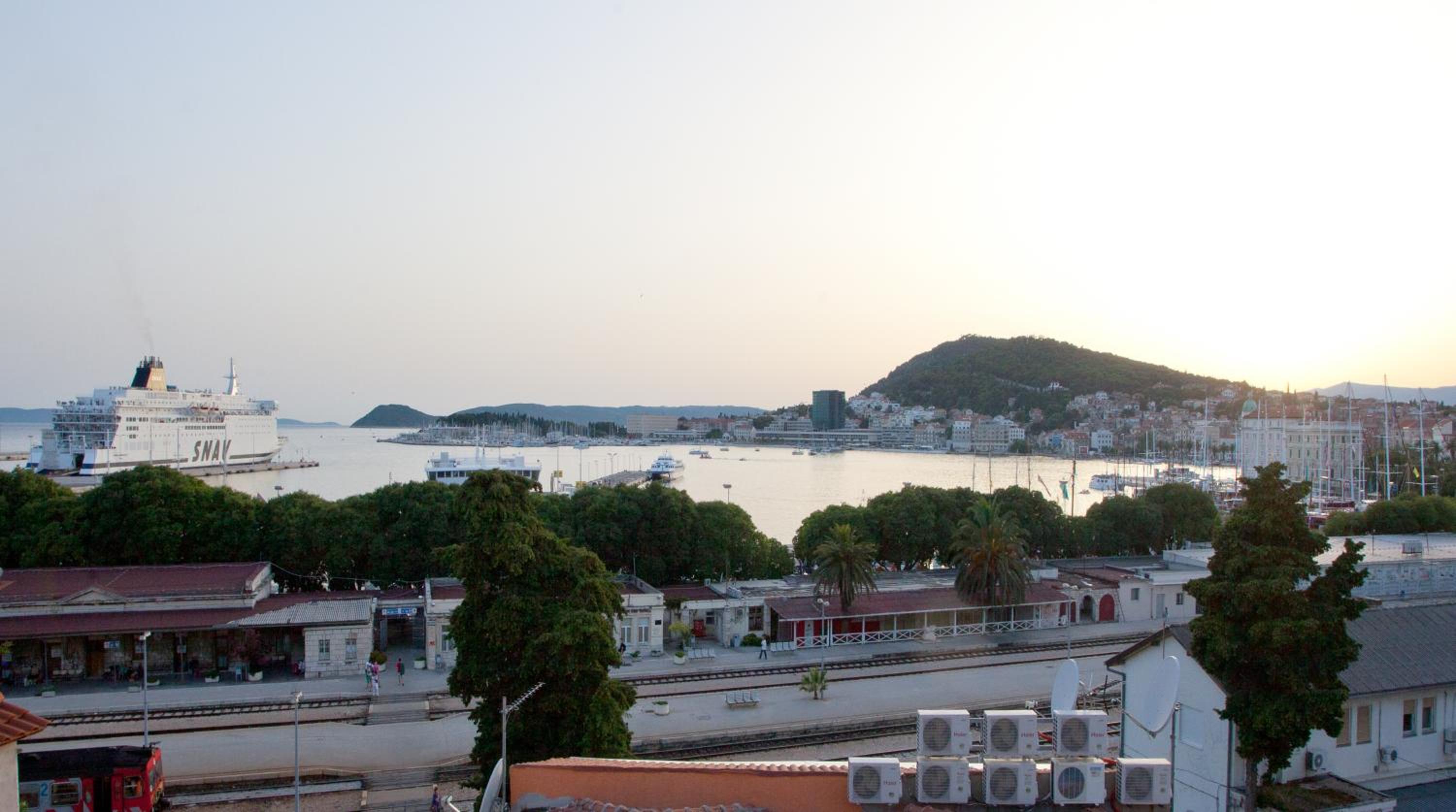 Photo 41