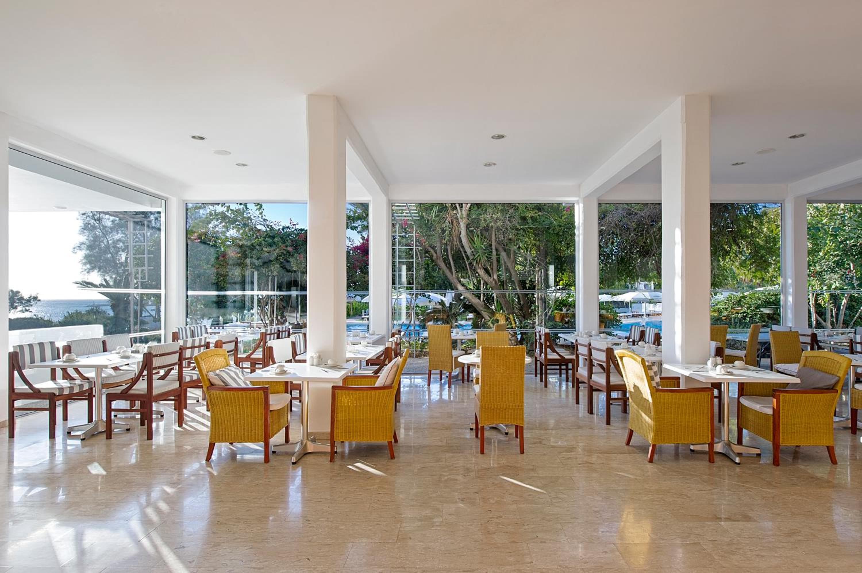 Grecian Sands Hotel — photo 60