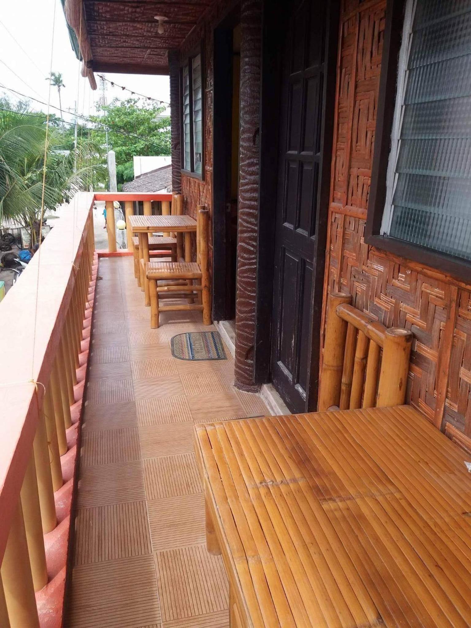balcony