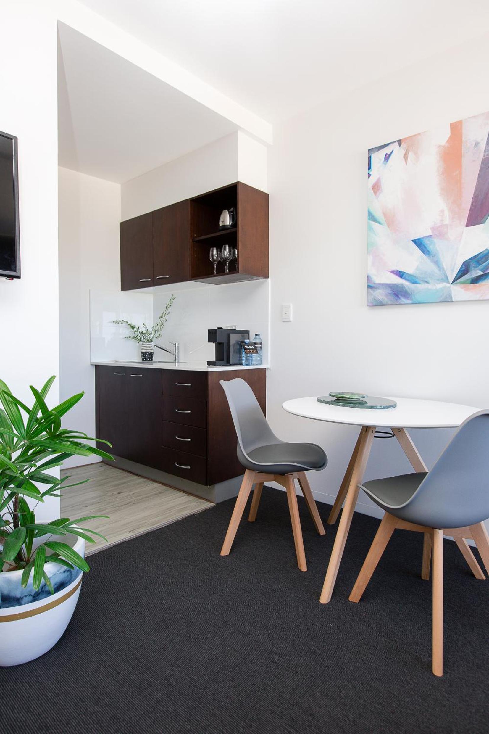 Ridge Apartment Hotel