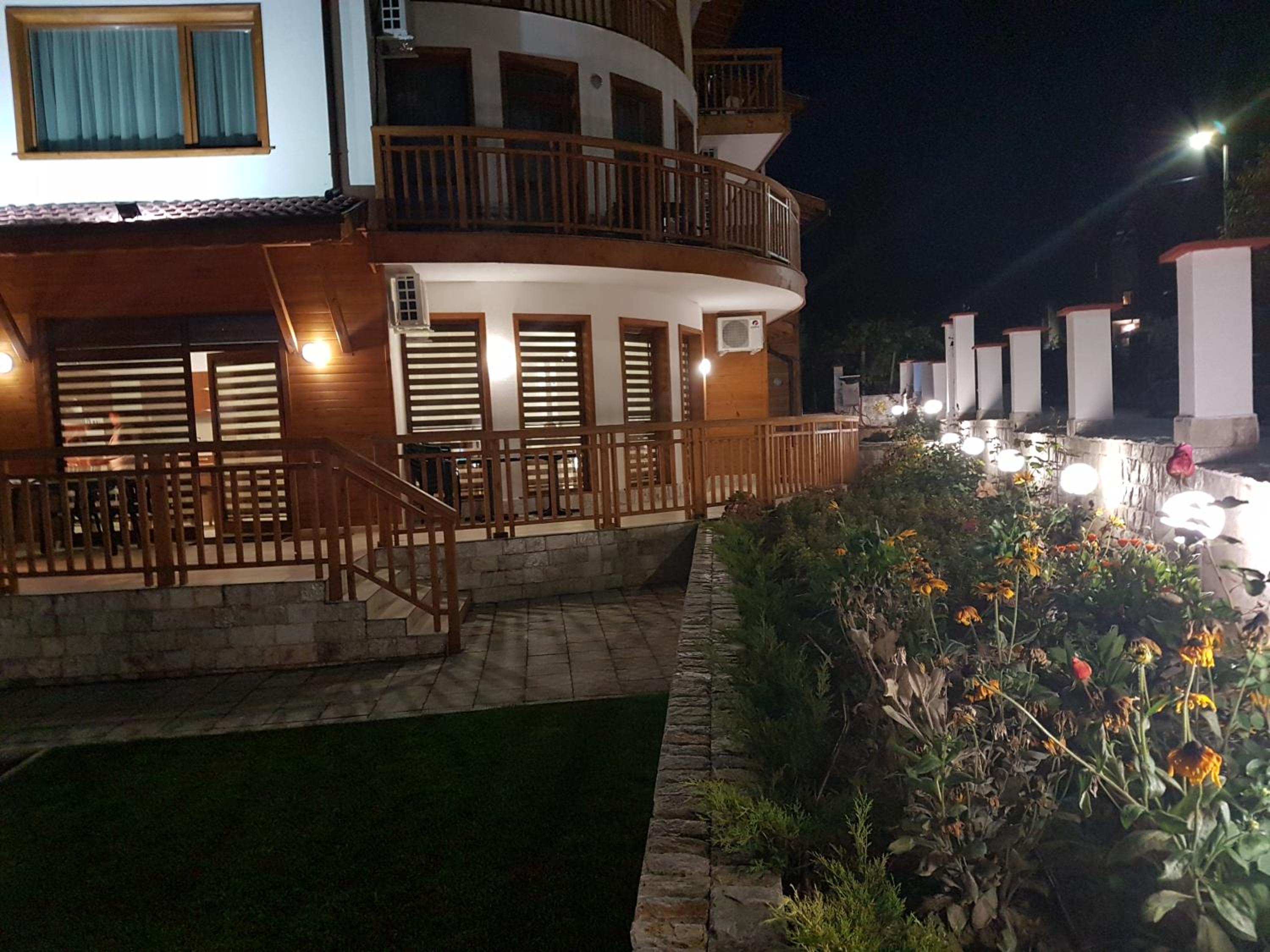 Yuliya Guest House