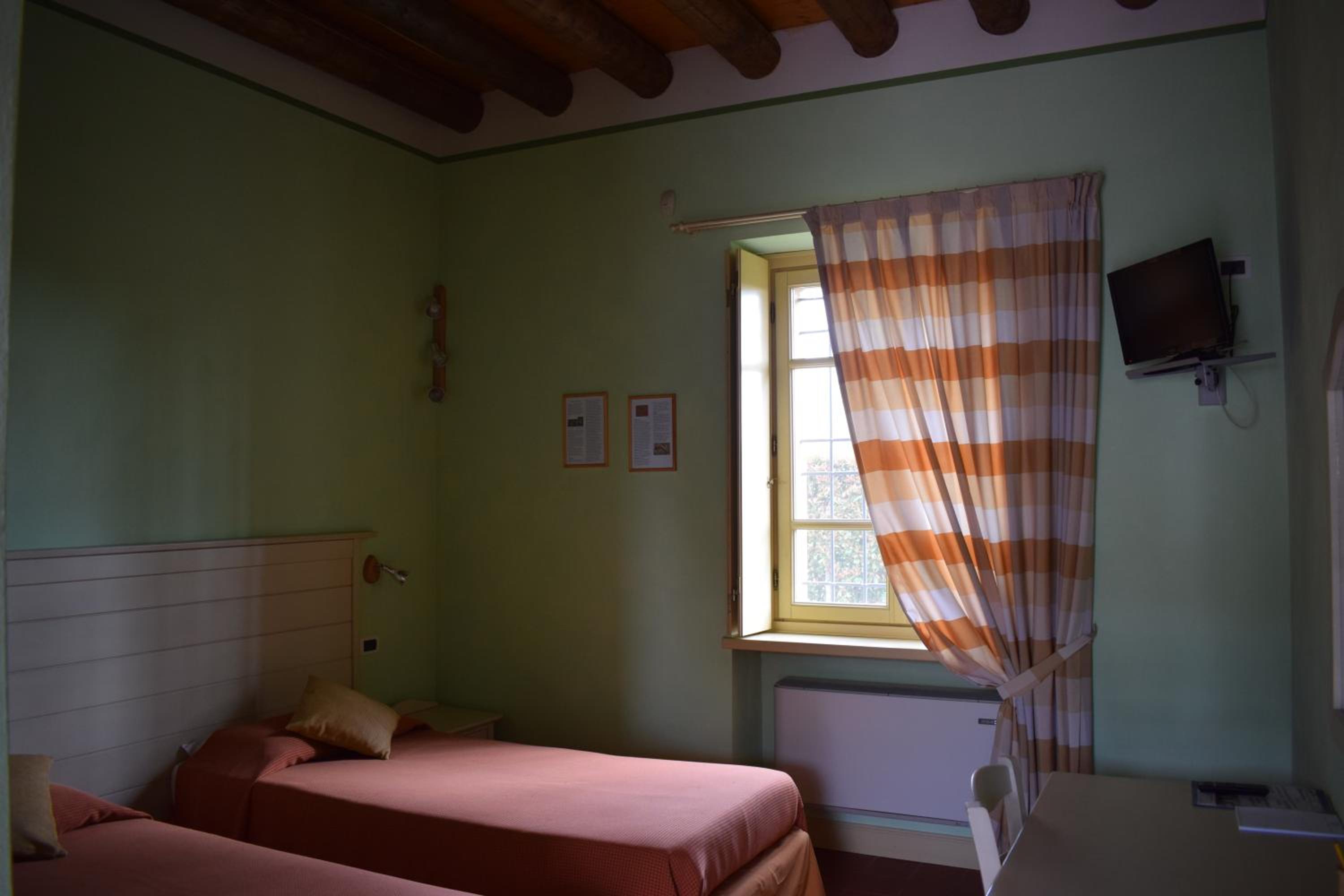 Photo 28