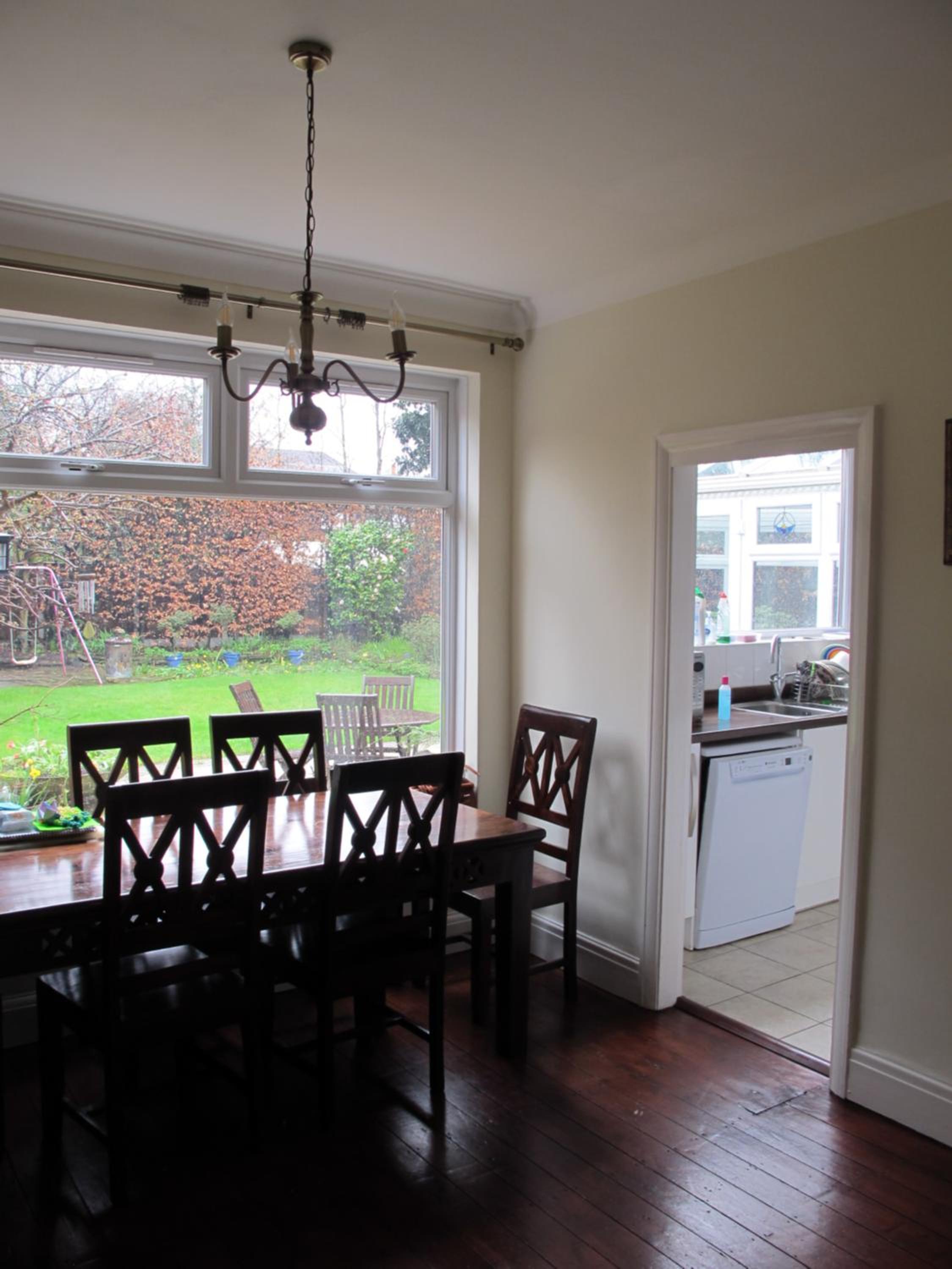 Westmorland - 4 Bedroom House - FREE Parking for up to 7 Cars - Walking distance to QMC and University - Ideal for Contractors and Large Groups