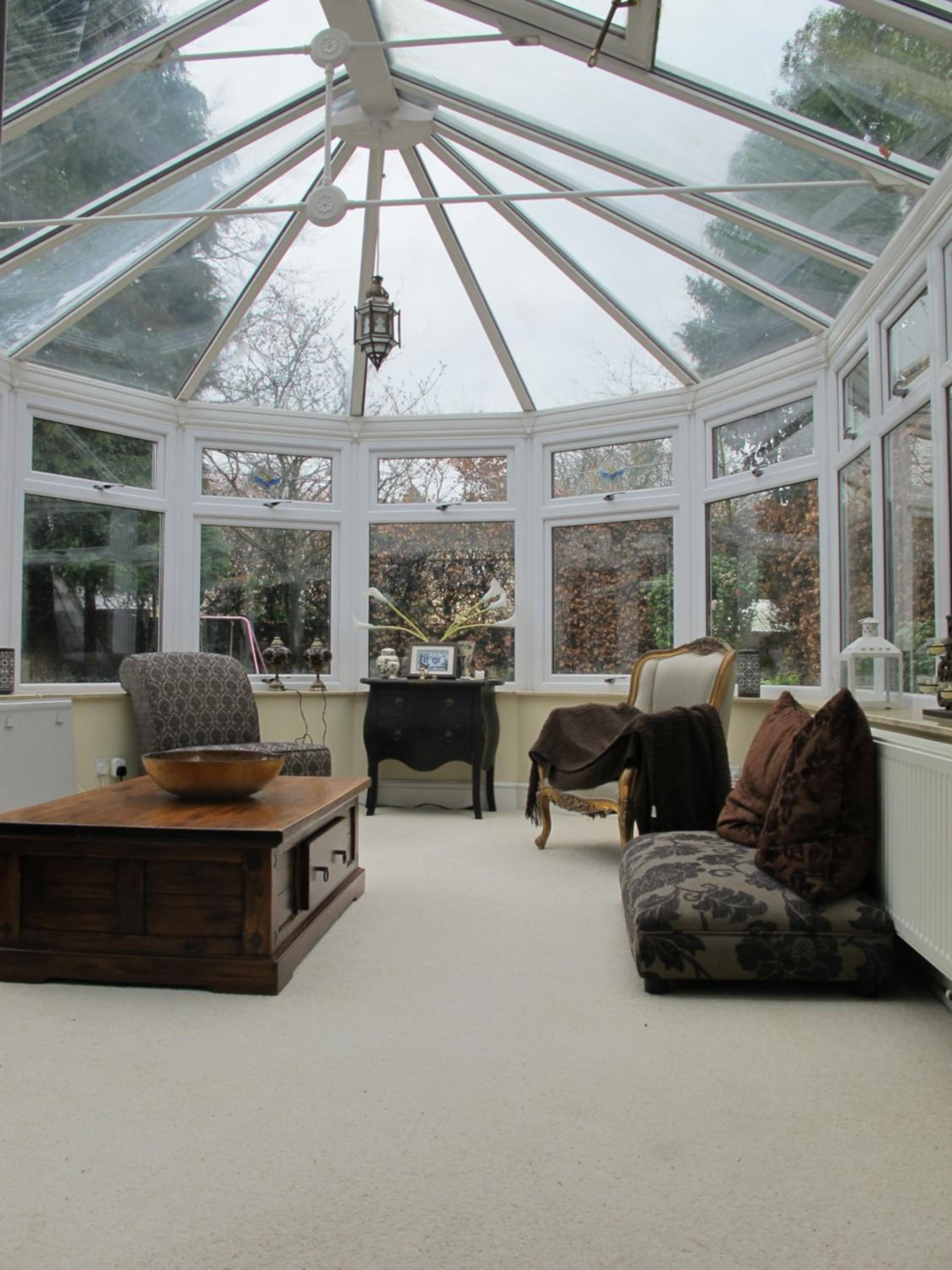 Westmorland - 4 Bedroom House - FREE Parking for up to 7 Cars - Walking distance to QMC and University - Ideal for Contractors and Large Groups