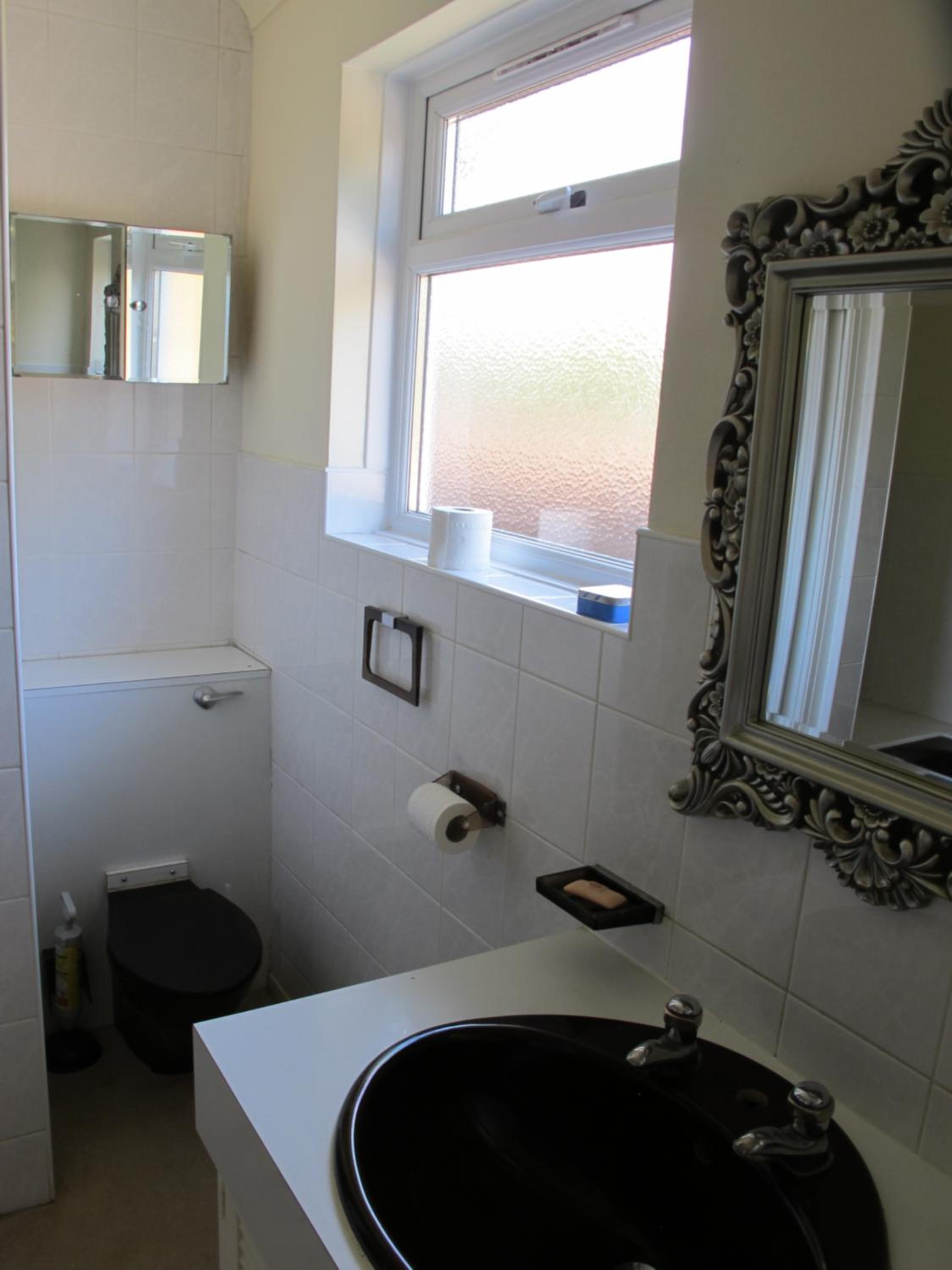 Westmorland - 4 Bedroom House - FREE Parking for up to 7 Cars - Walking distance to QMC and University - Ideal for Contractors and Large Groups