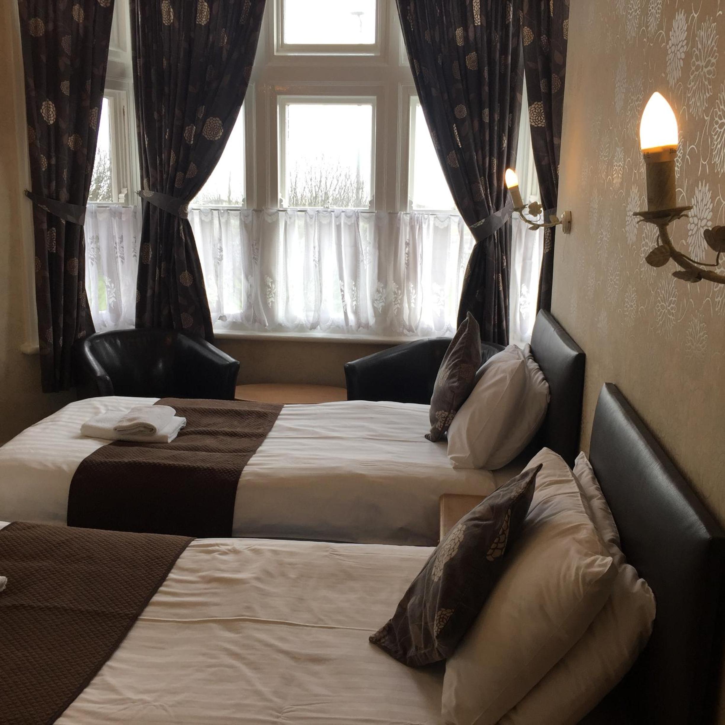 Woodthorpe Hotel