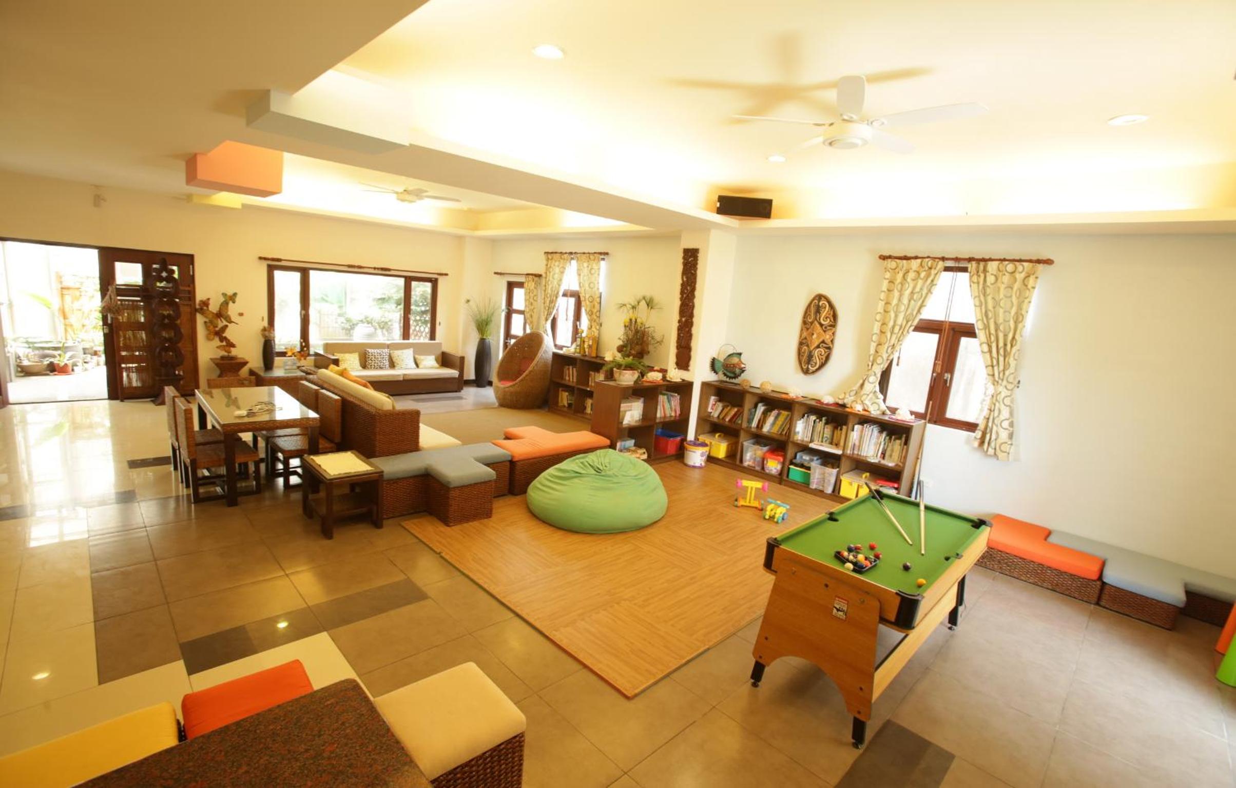 Beachcastle & Sea View Villa