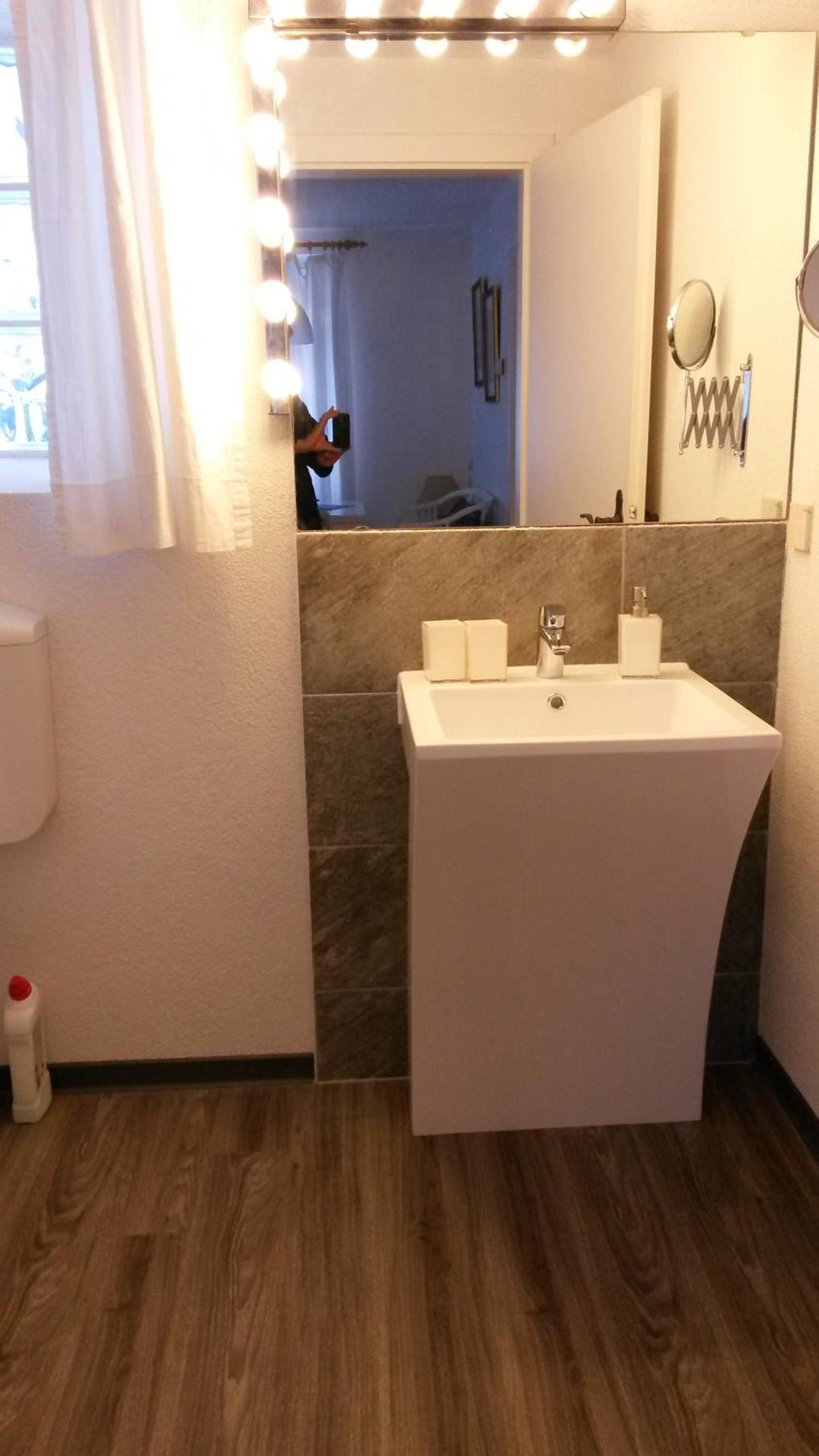 Photo 43