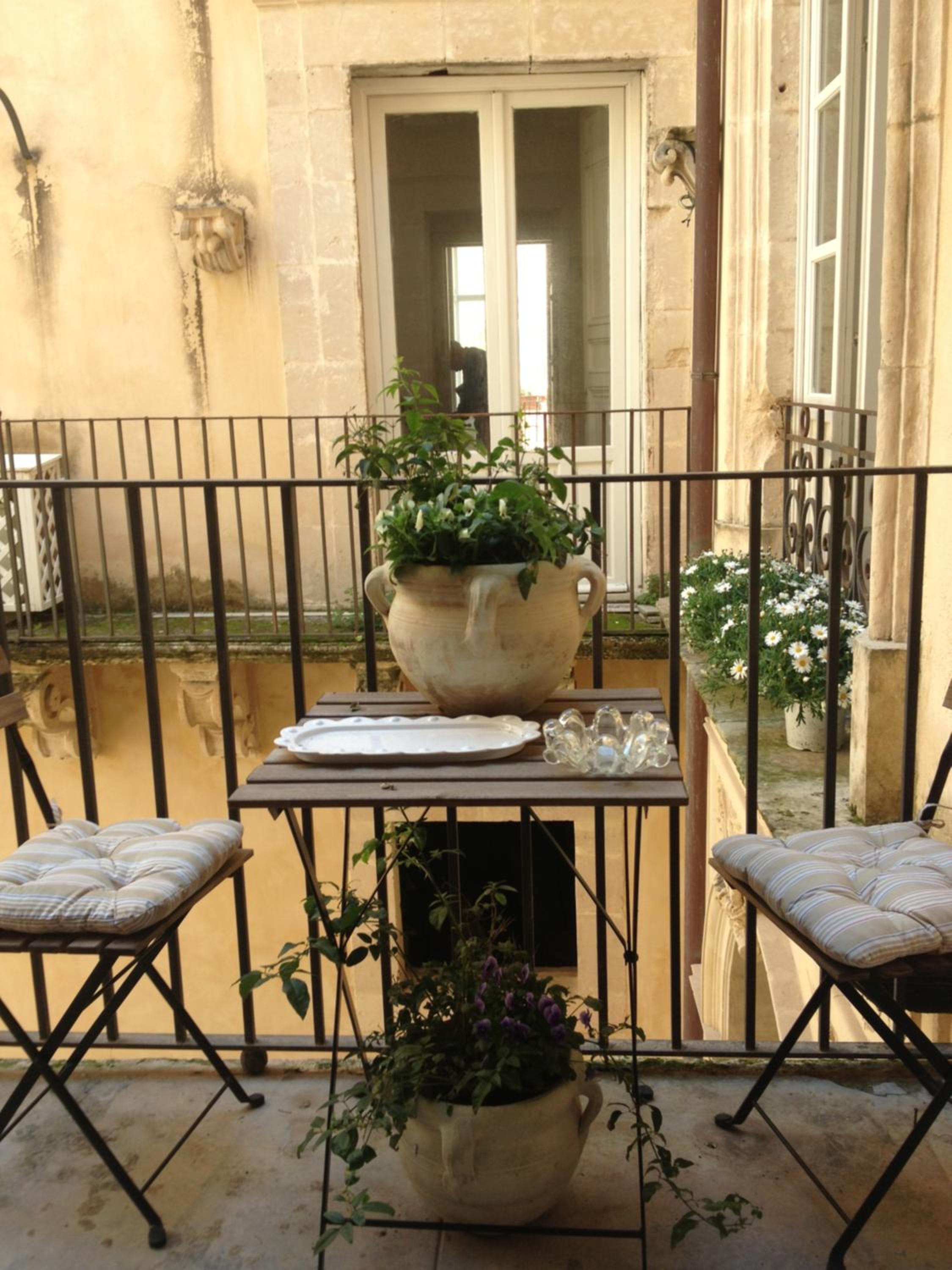 Ortigia Family House