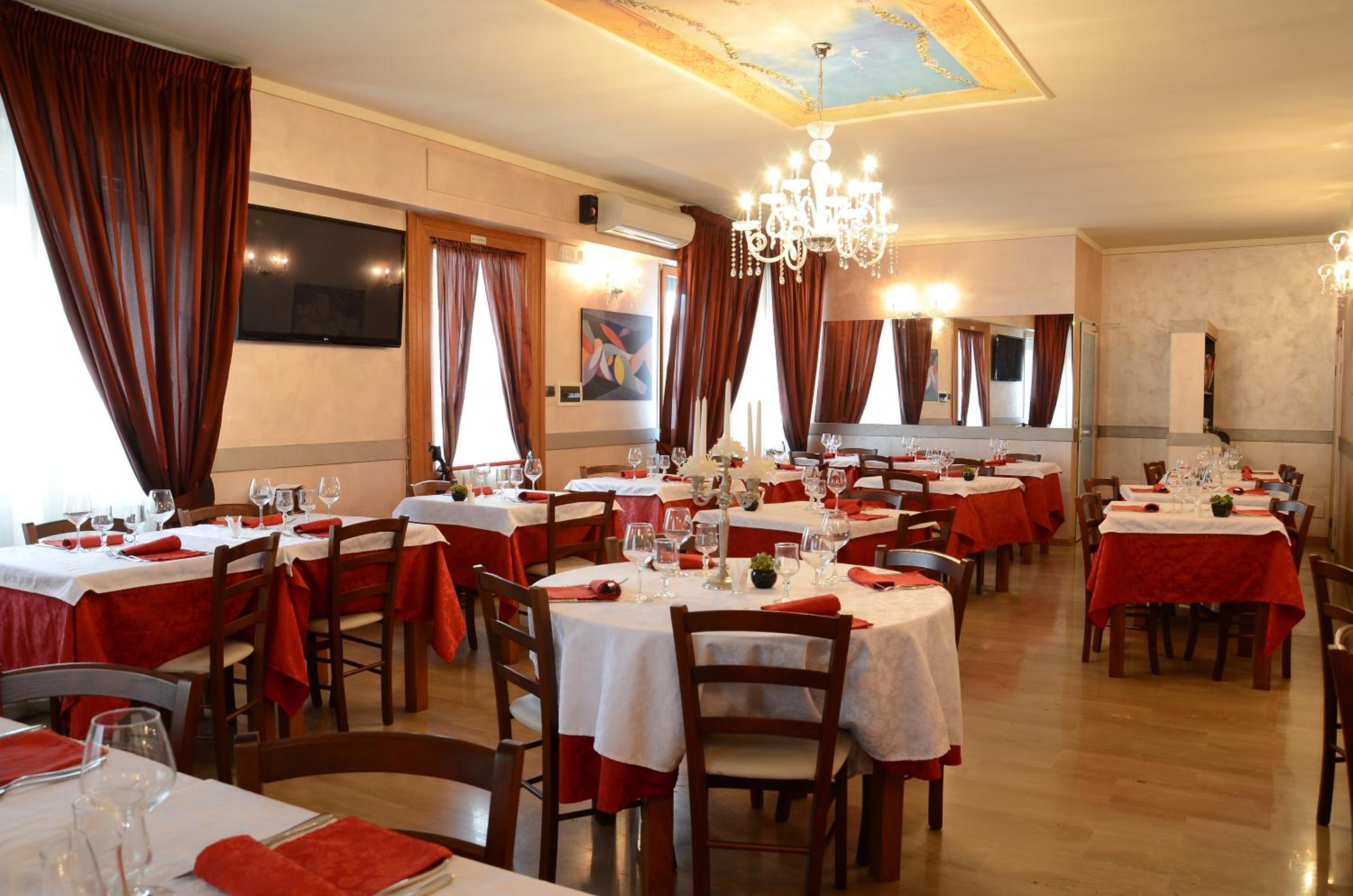 restaurant