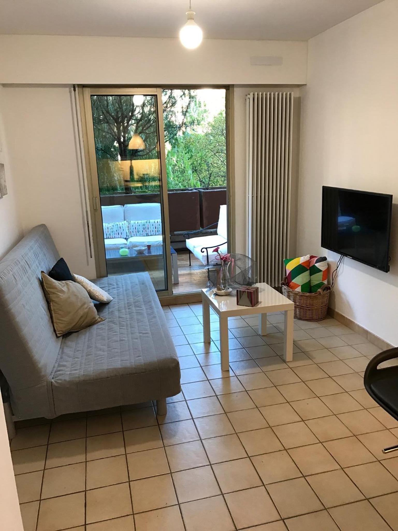 Appartement calme, clim, patio XXL, piscine&parking
