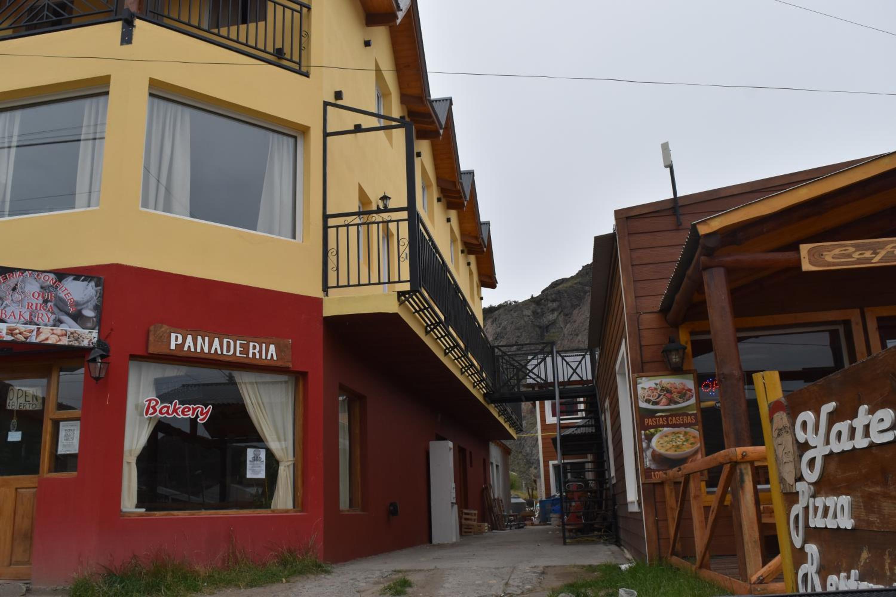 Lagos del Sur