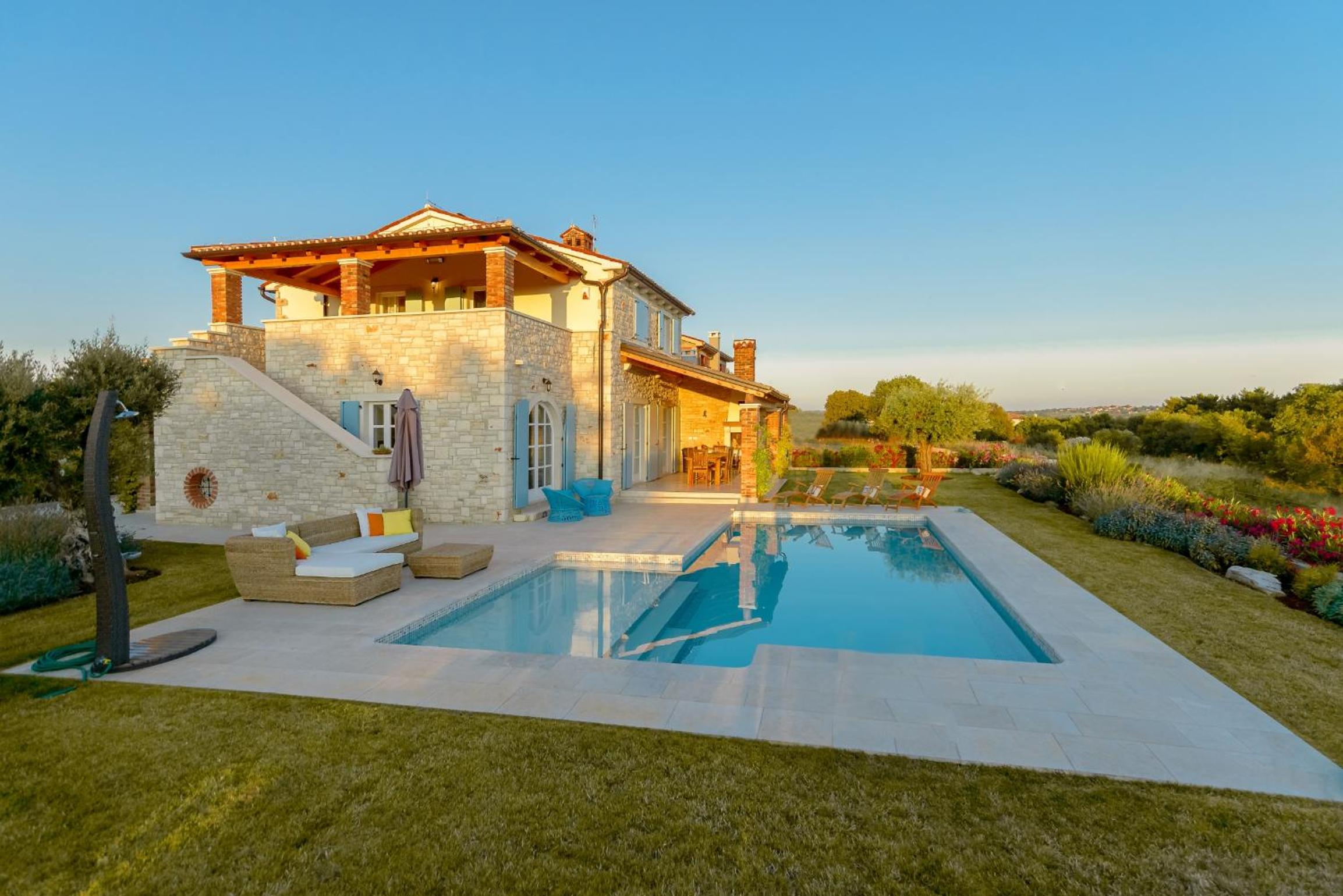 Villa Rajski Dvori view 4
