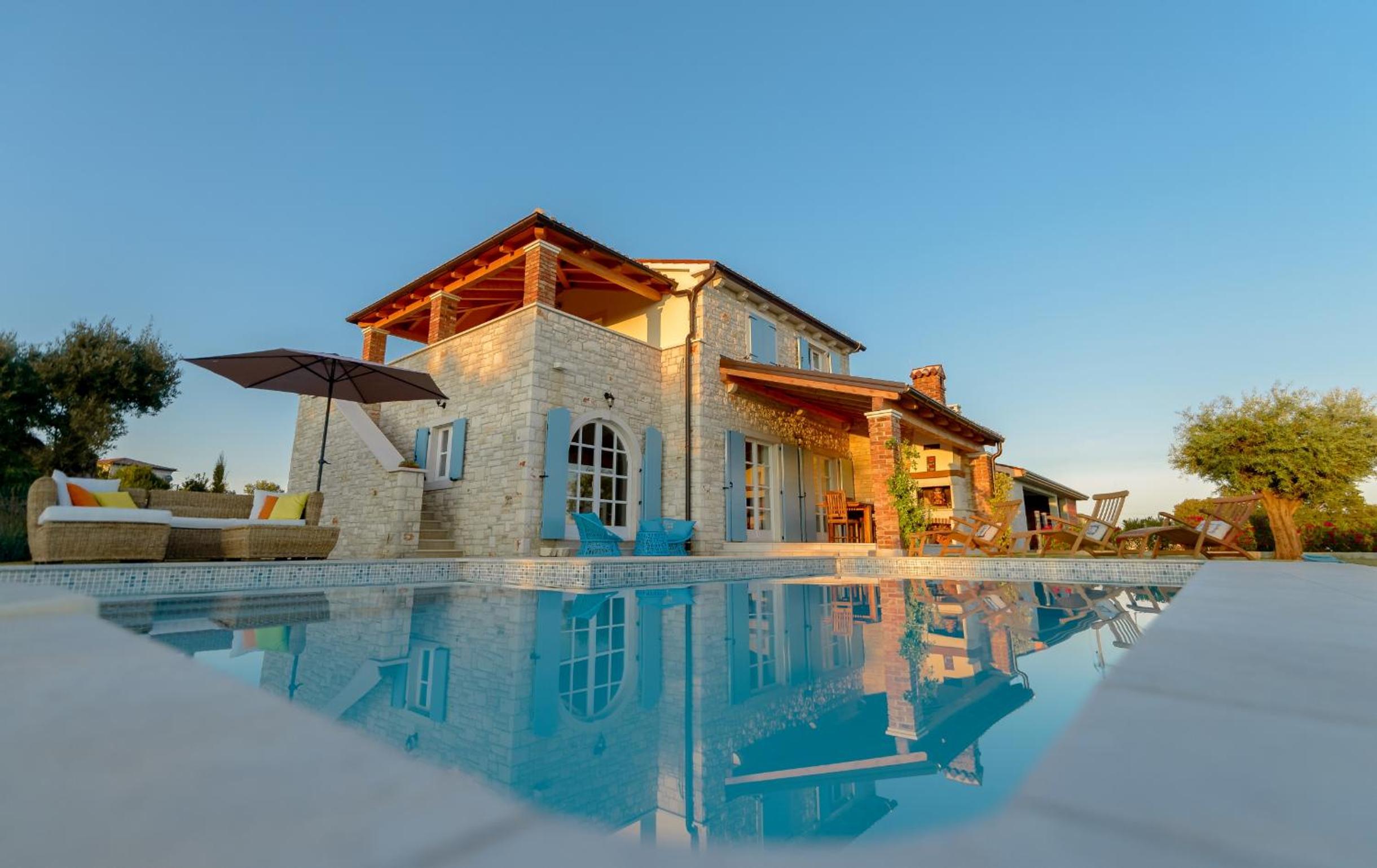 Villa Rajski Dvori view 2